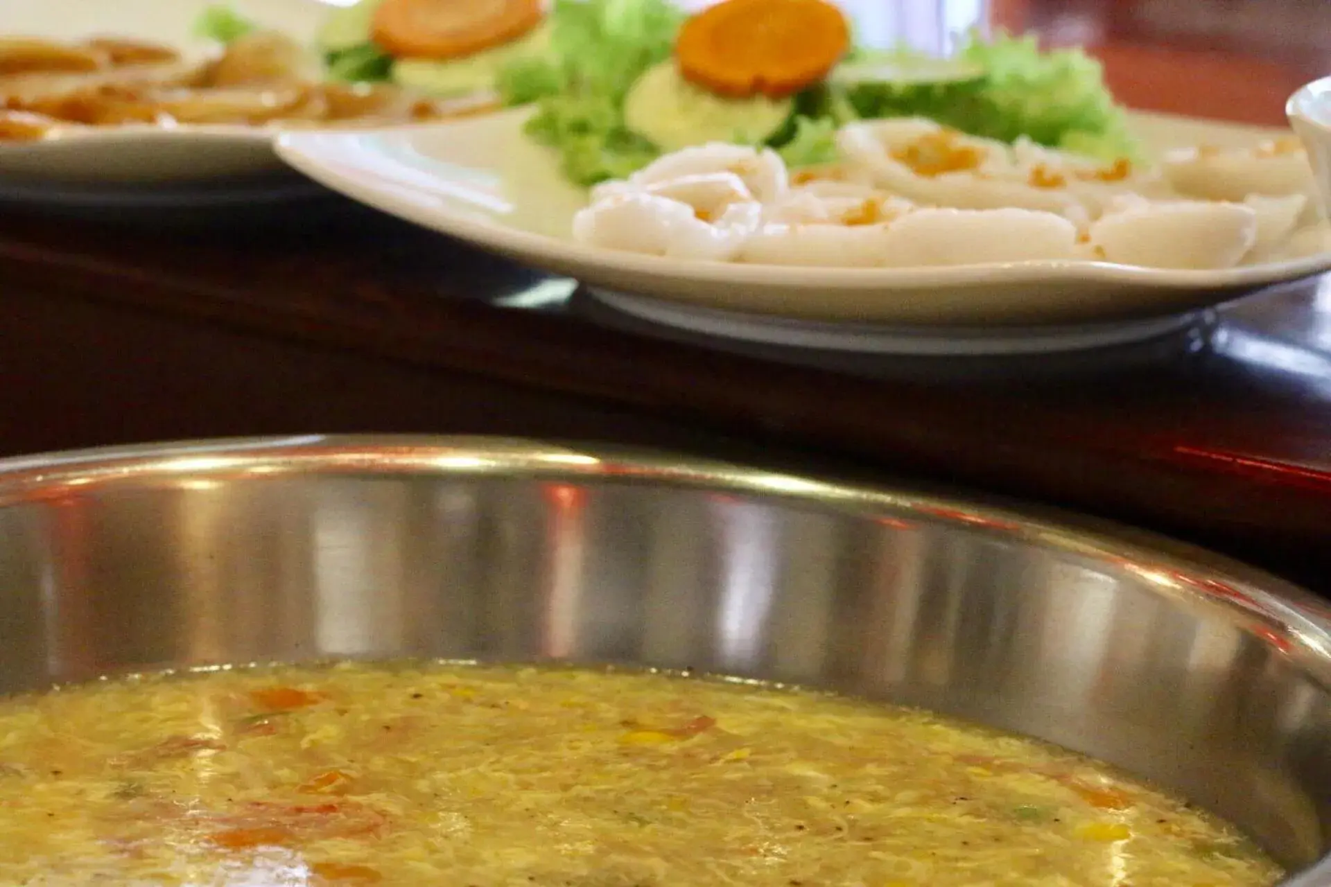 Restaurant/places to eat in Long Life Riverside Hotel Restaurant/places to eat in Long Life Riverside Hotel