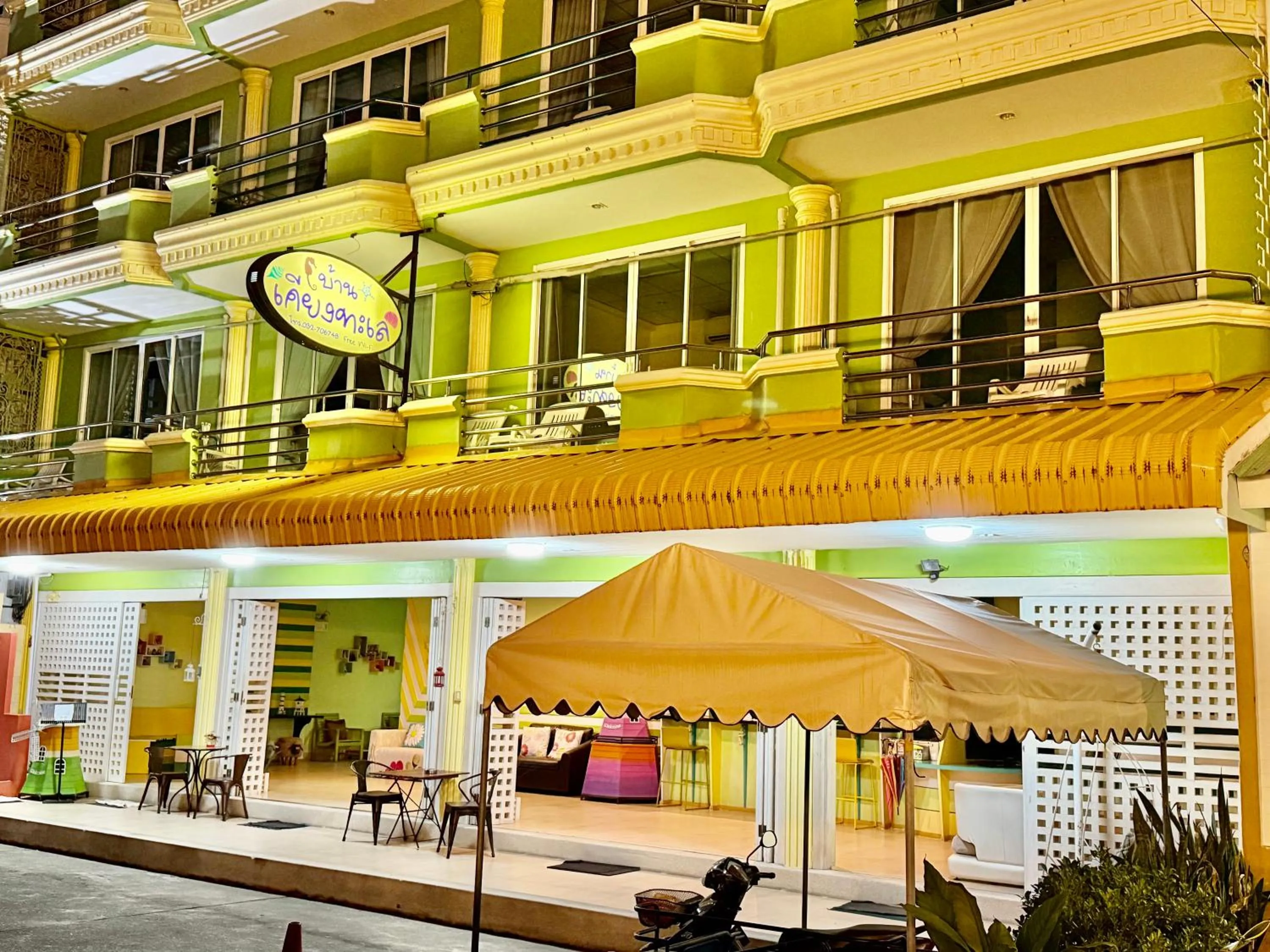 Property building in Baan Keang Talay Cha Am