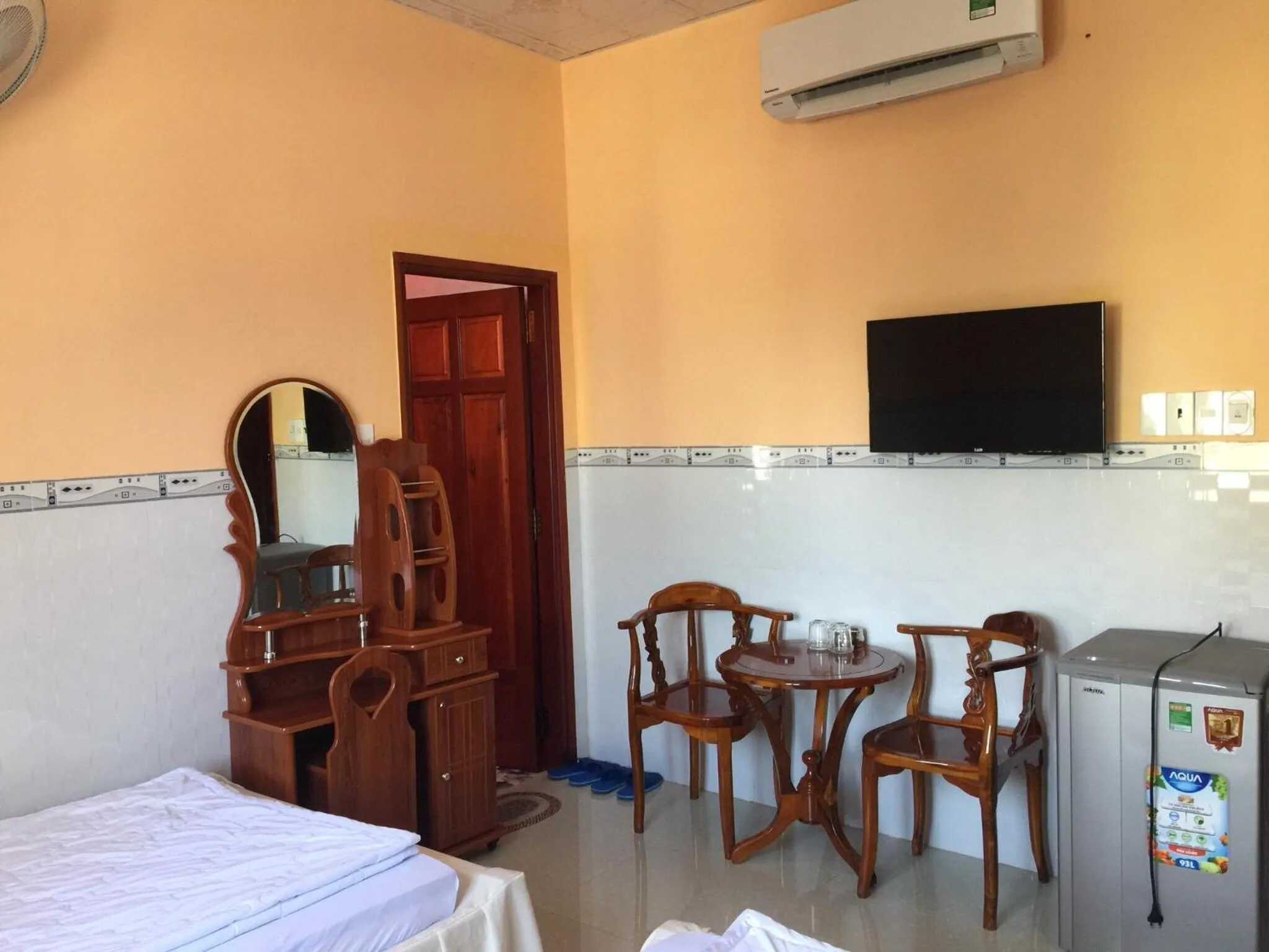 Bedroom, Bed in De Vuong 2