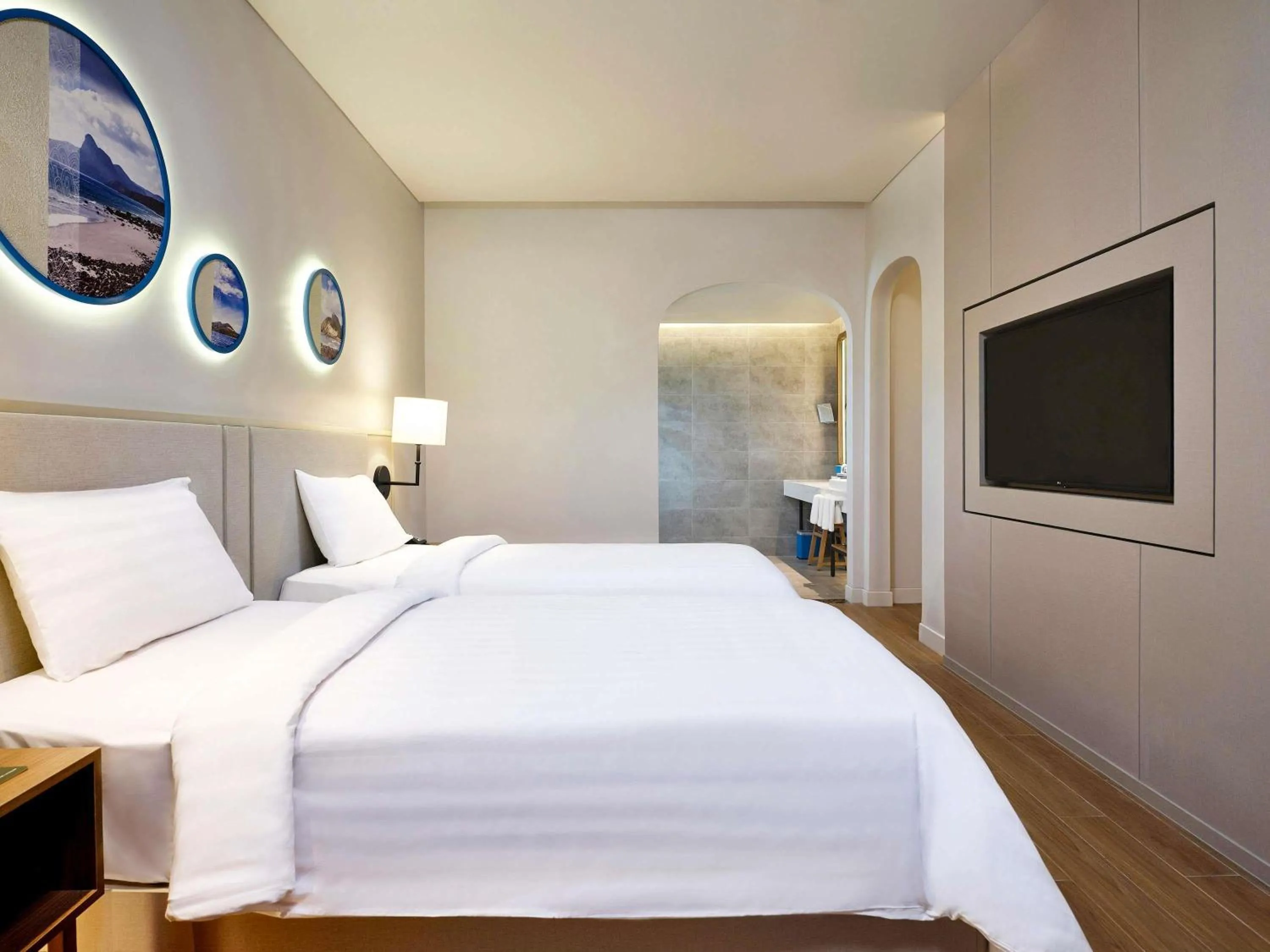 Bedroom, Bed in Mercure Vung Tau Resort