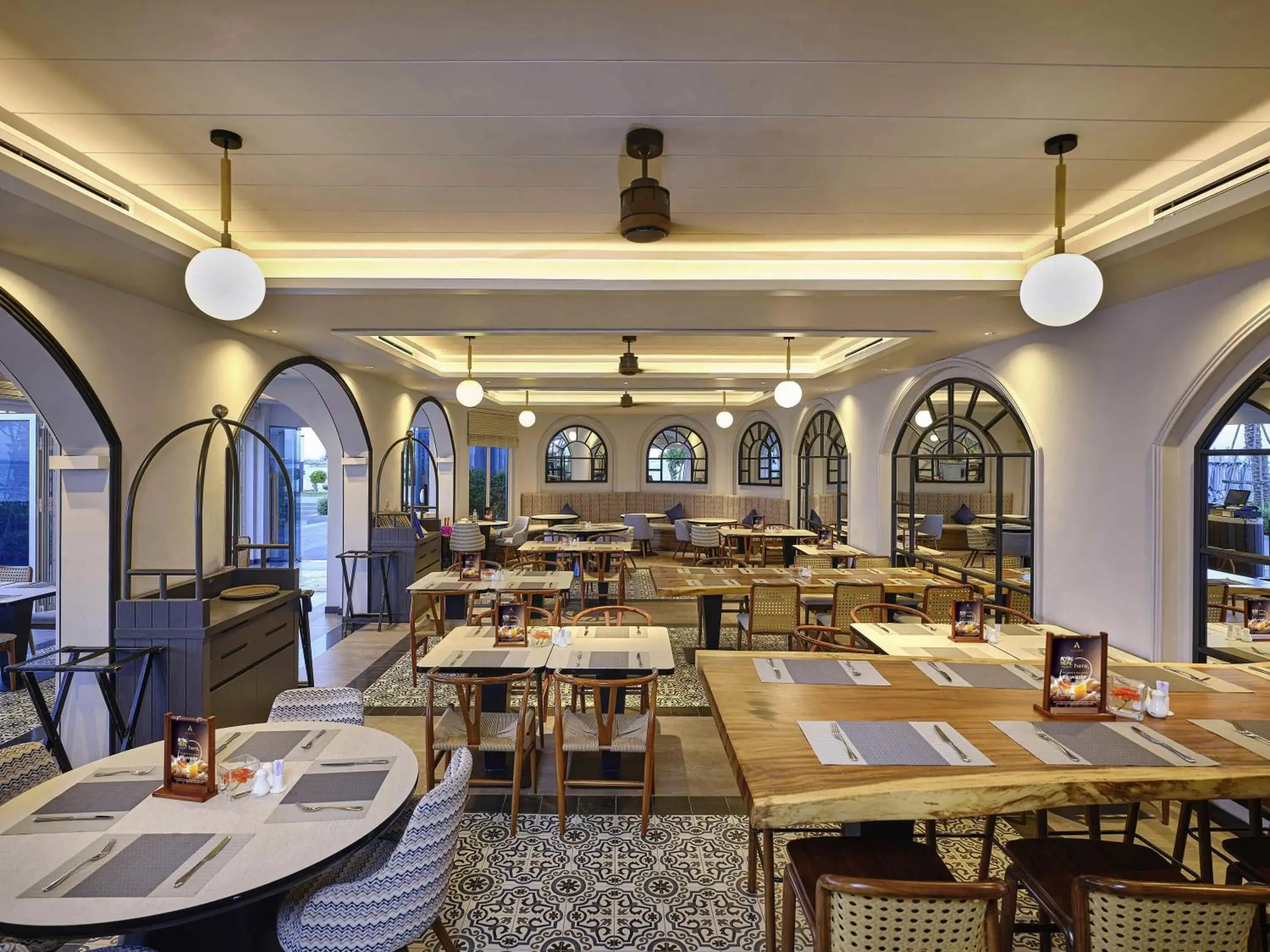 Restaurant/places to eat in Mercure Vung Tau Resort Restaurant/places to eat in Mercure Vung Tau Resort