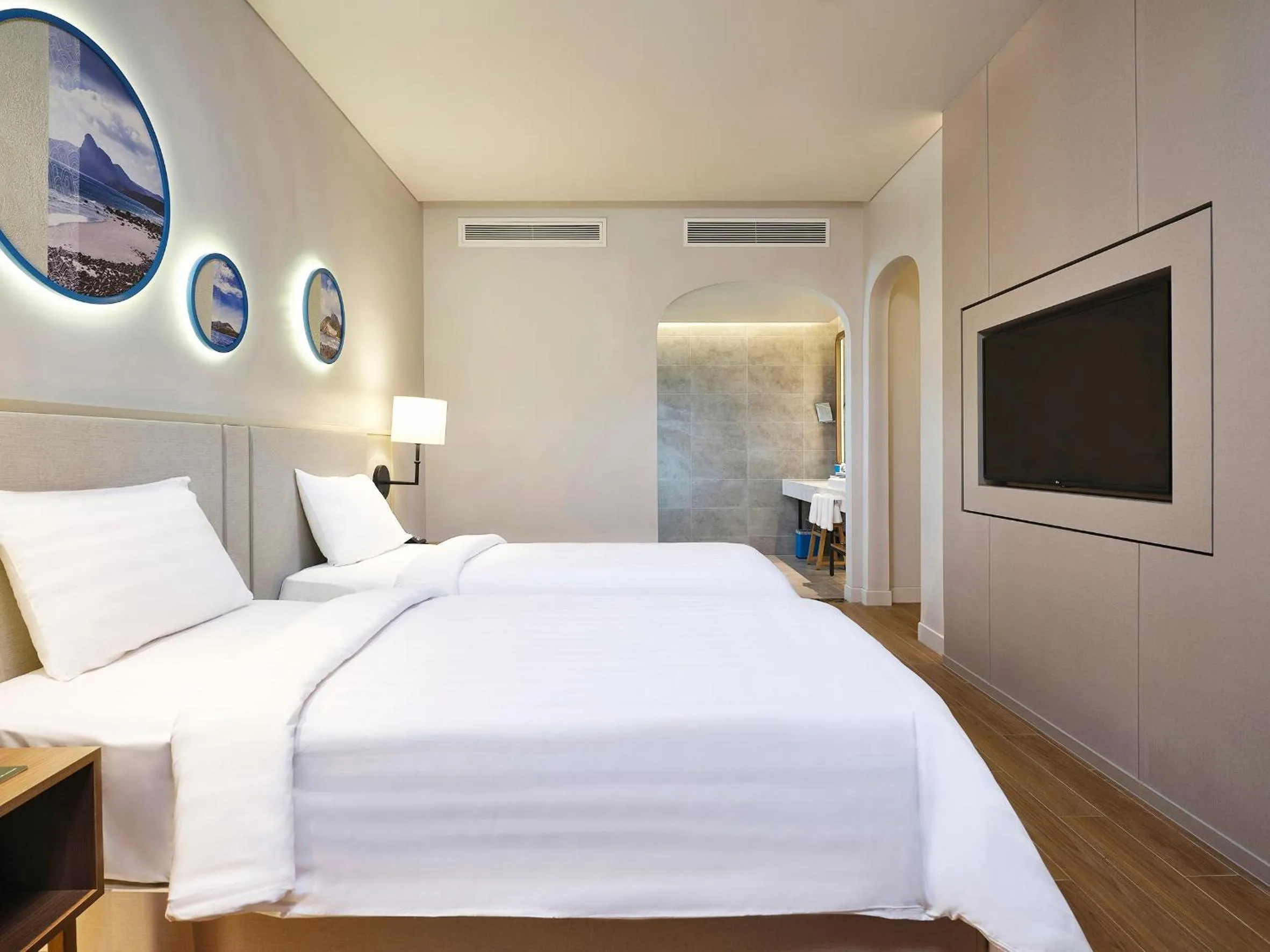 Bed in Mercure Vung Tau Resort