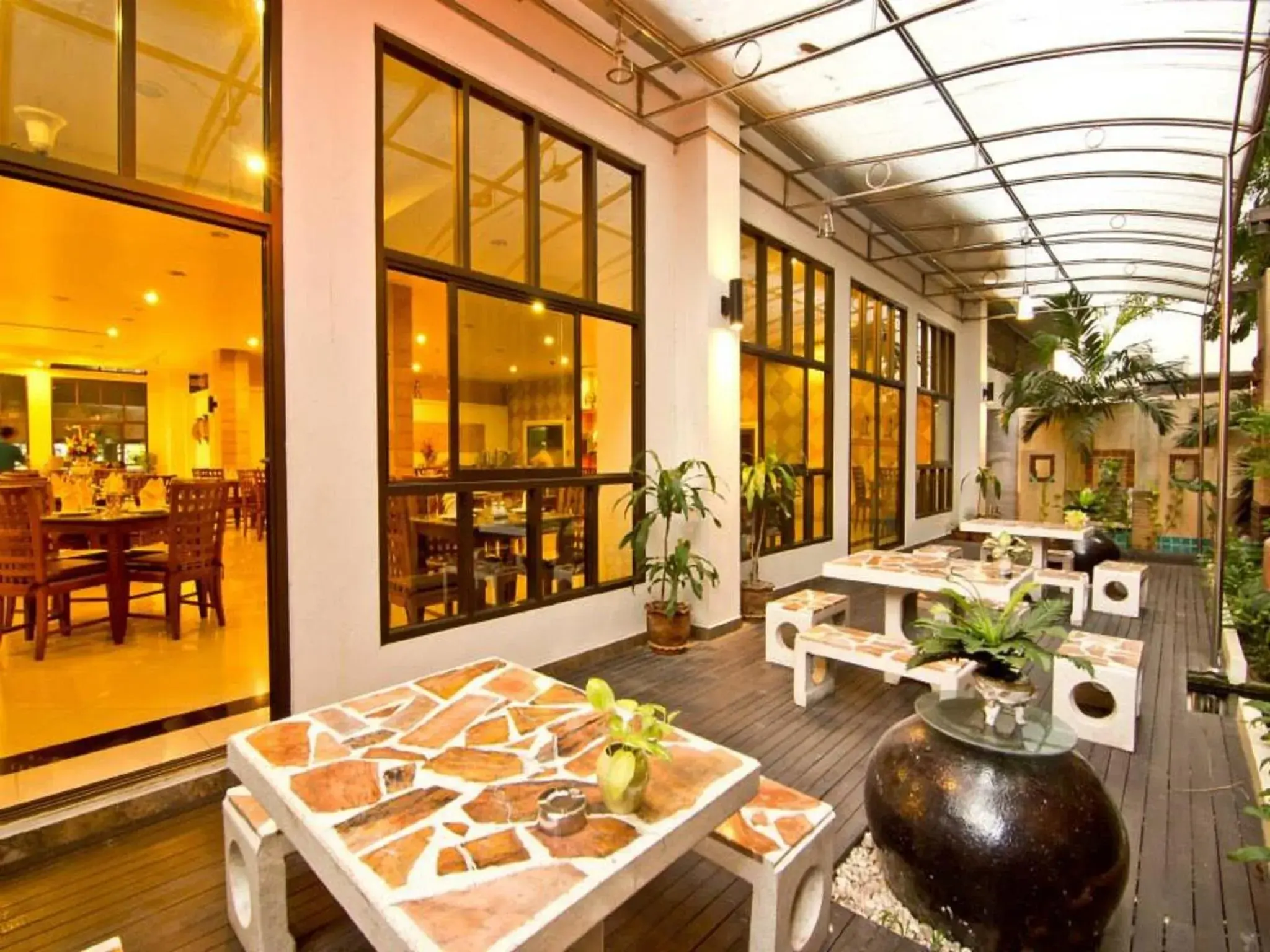 Restaurant/places to eat in Best Beach Villa Restaurant/places to eat in Best Beach Villa