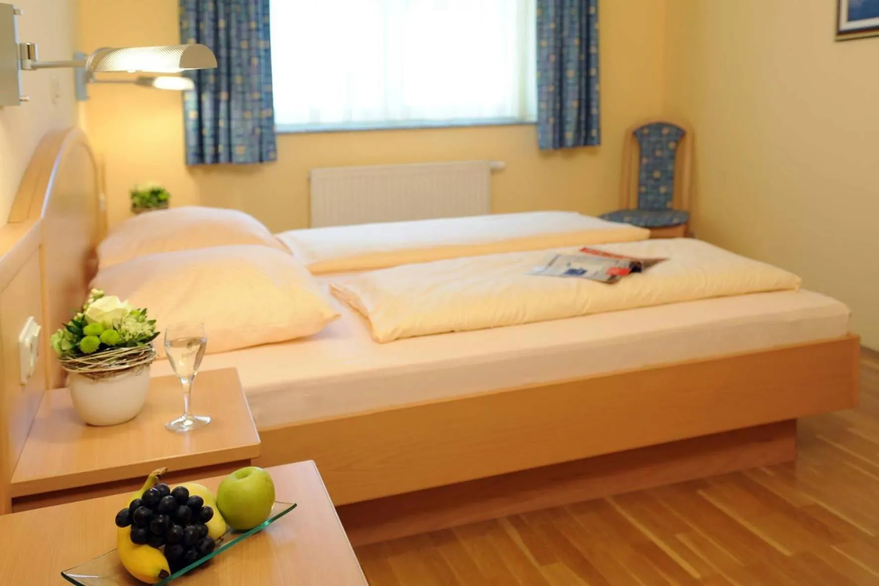 Bed in Hotel & Restaurant Hugenottengarten