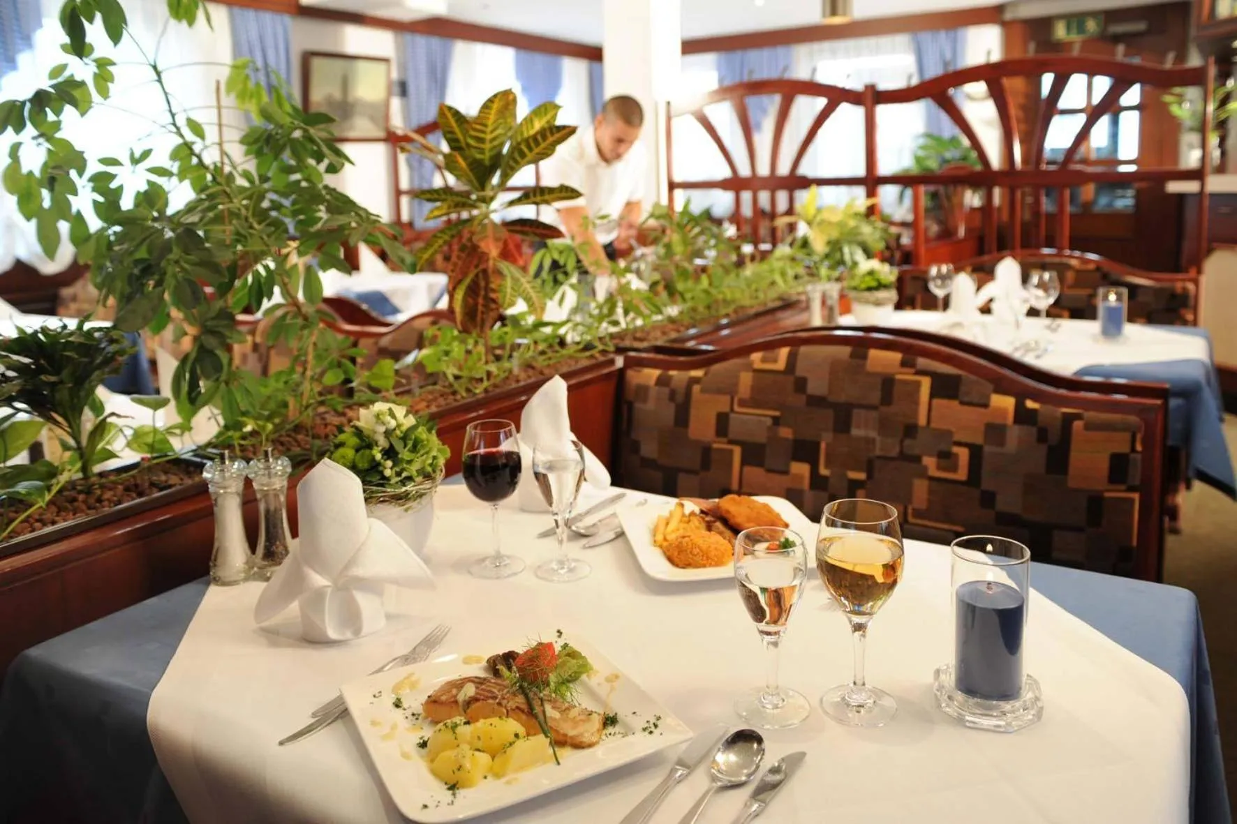 Restaurant/places to eat in Hotel & Restaurant Hugenottengarten