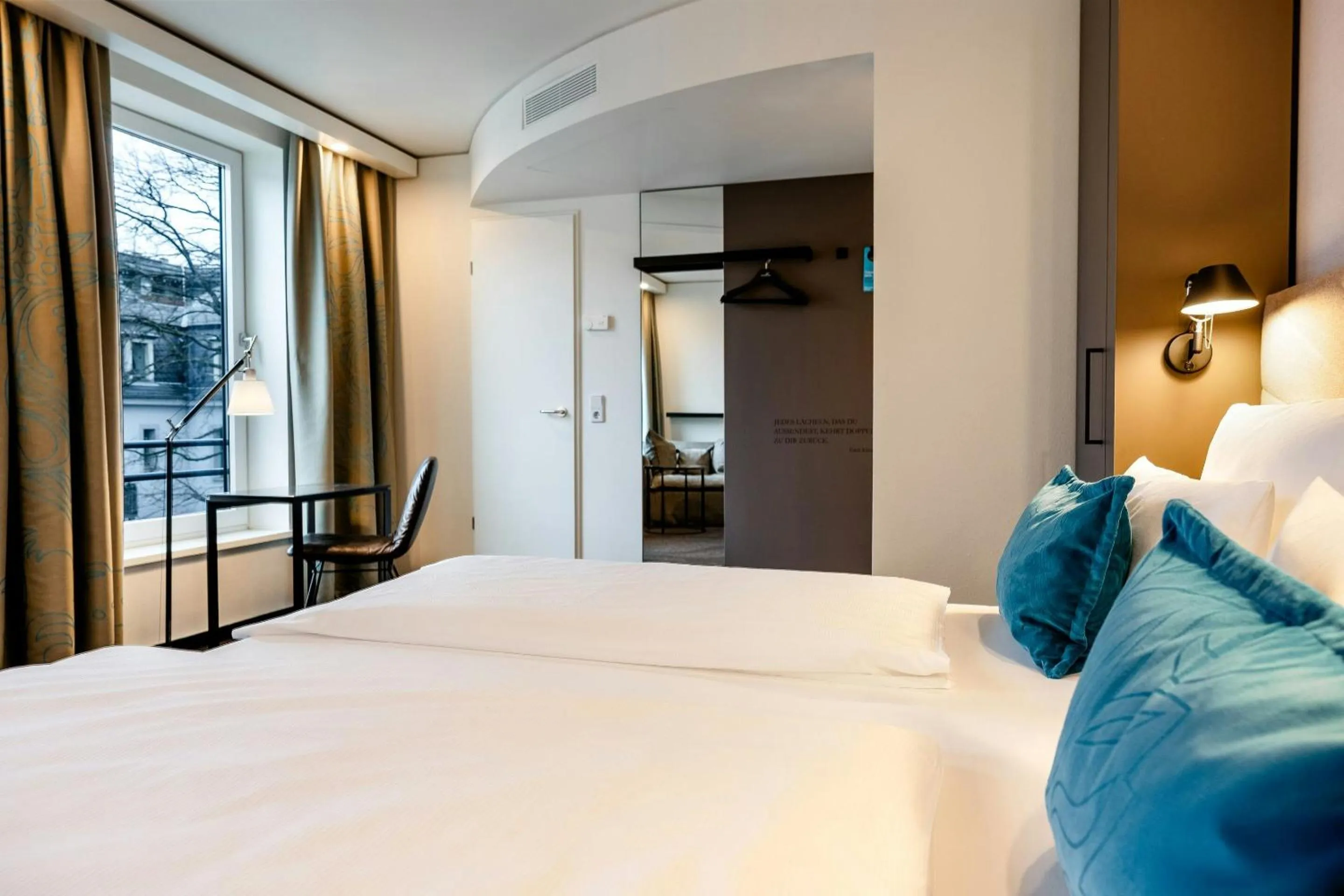 Photo of the whole room, Bed in Motel One Dresden - Palaisplatz