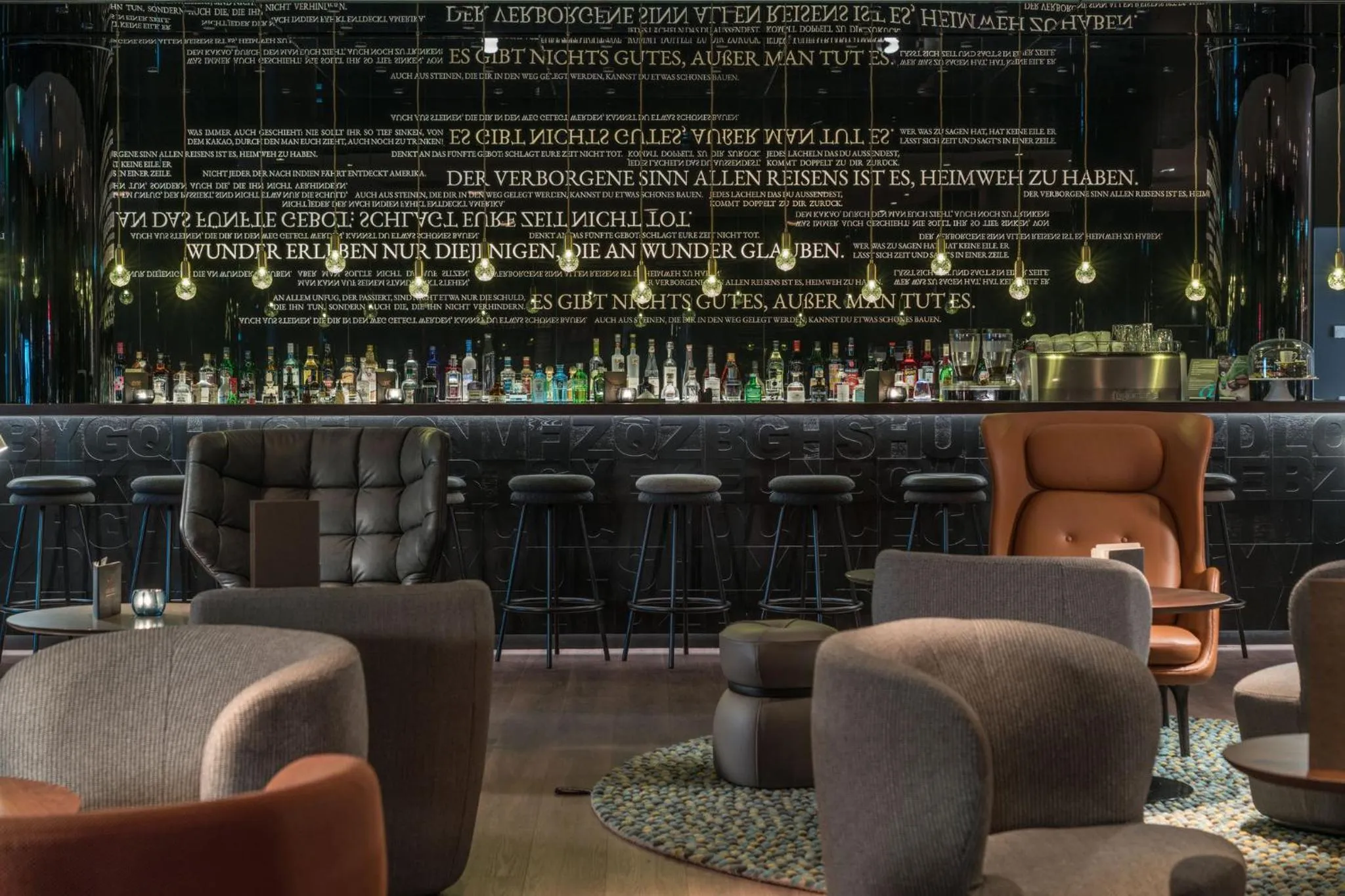 Lounge or bar in Motel One Dresden - Palaisplatz