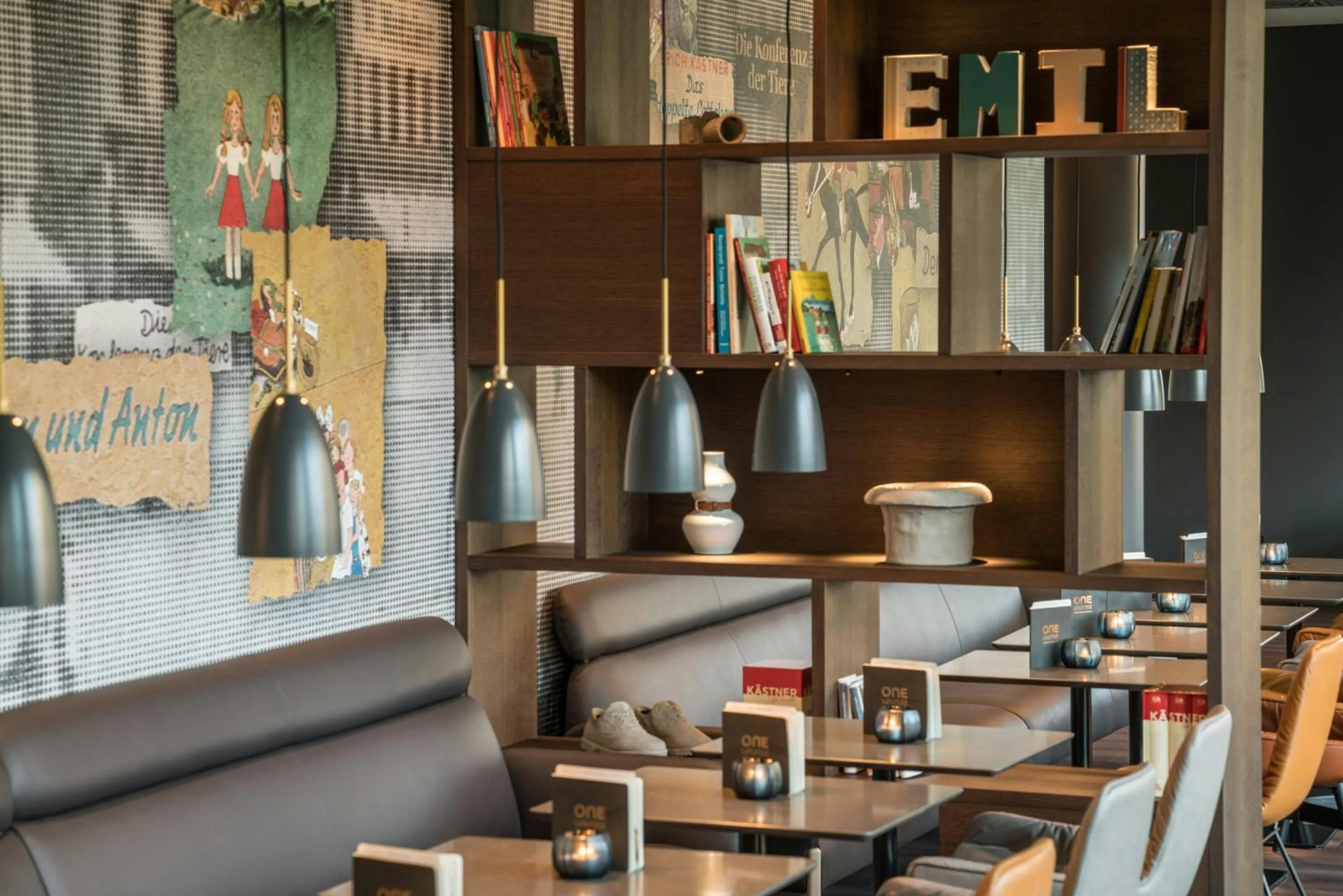 Lounge or bar in Motel One Dresden - Palaisplatz