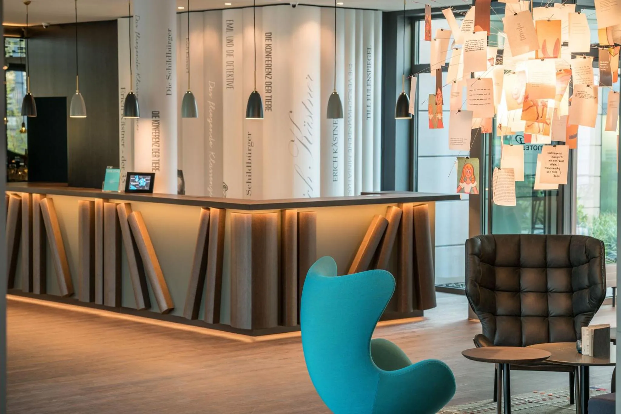 Lobby or reception in Motel One Dresden - Palaisplatz