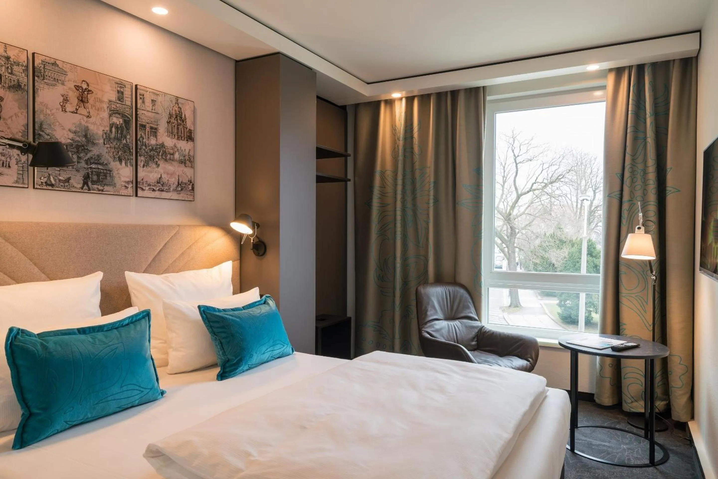 Photo of the whole room, Bed in Motel One Dresden - Palaisplatz