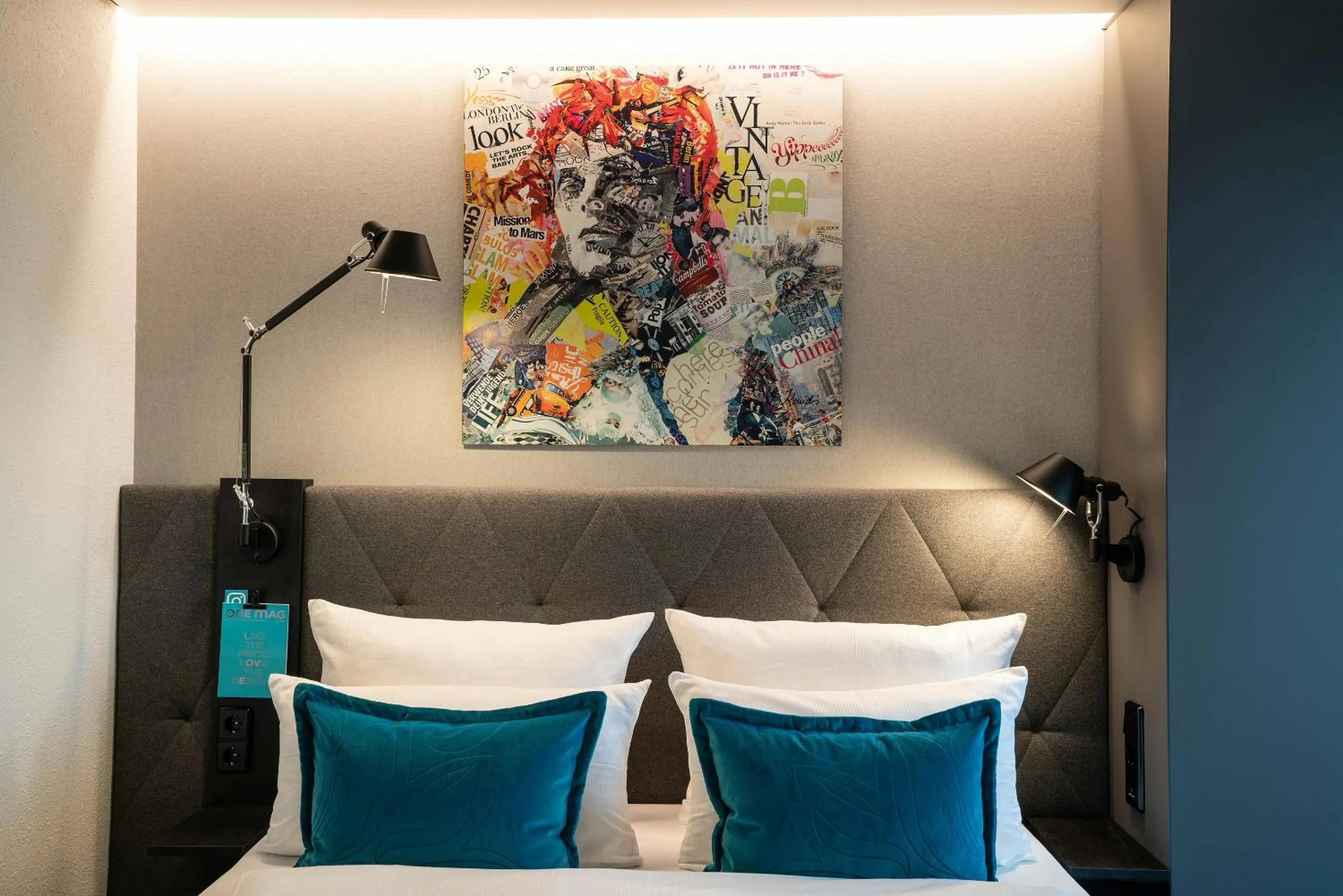 Photo of the whole room, Bed in Motel One Berlin-Spittelmarkt