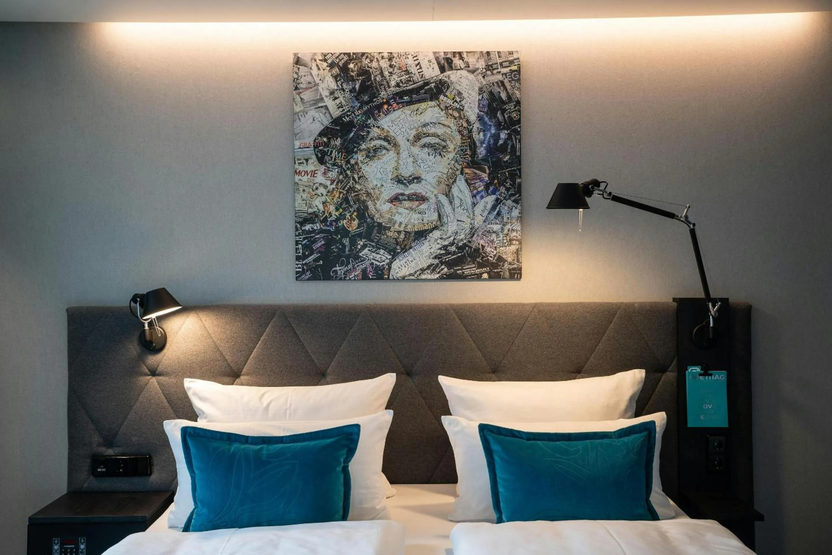 Photo of the whole room, Bed in Motel One Berlin-Spittelmarkt