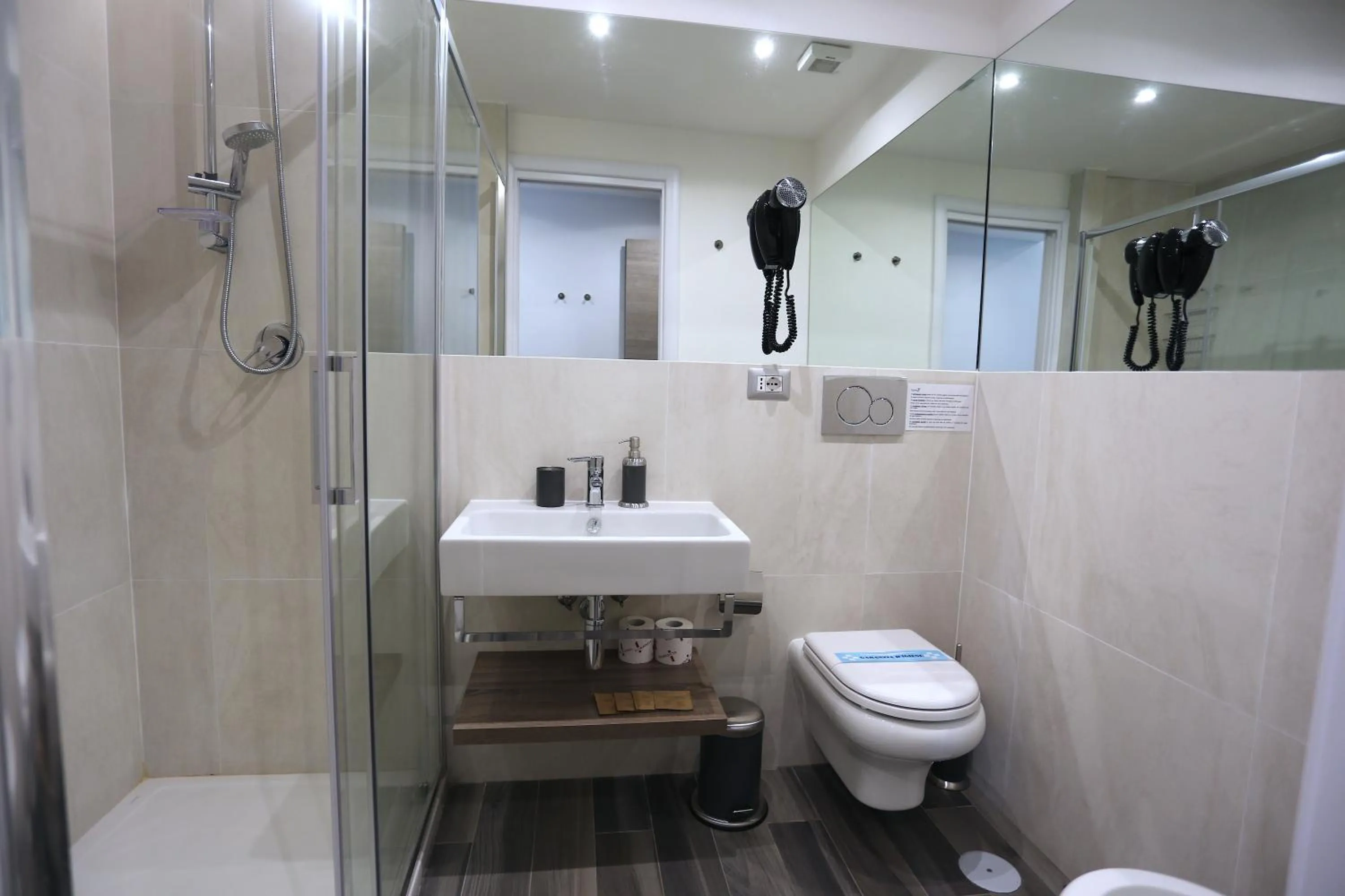 Shower in B&B Home 77