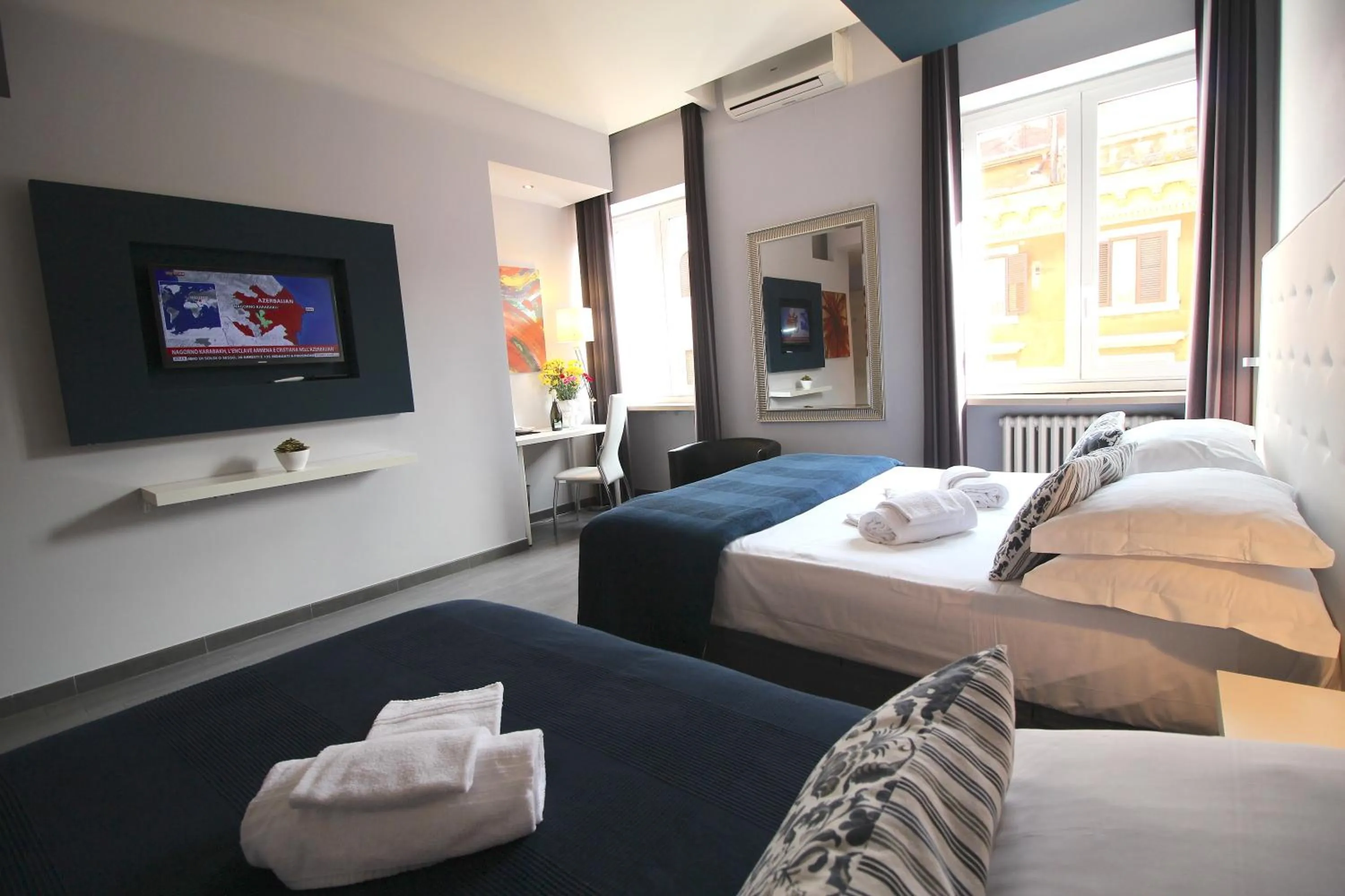 Photo of the whole room, Bed in B&B Home 77