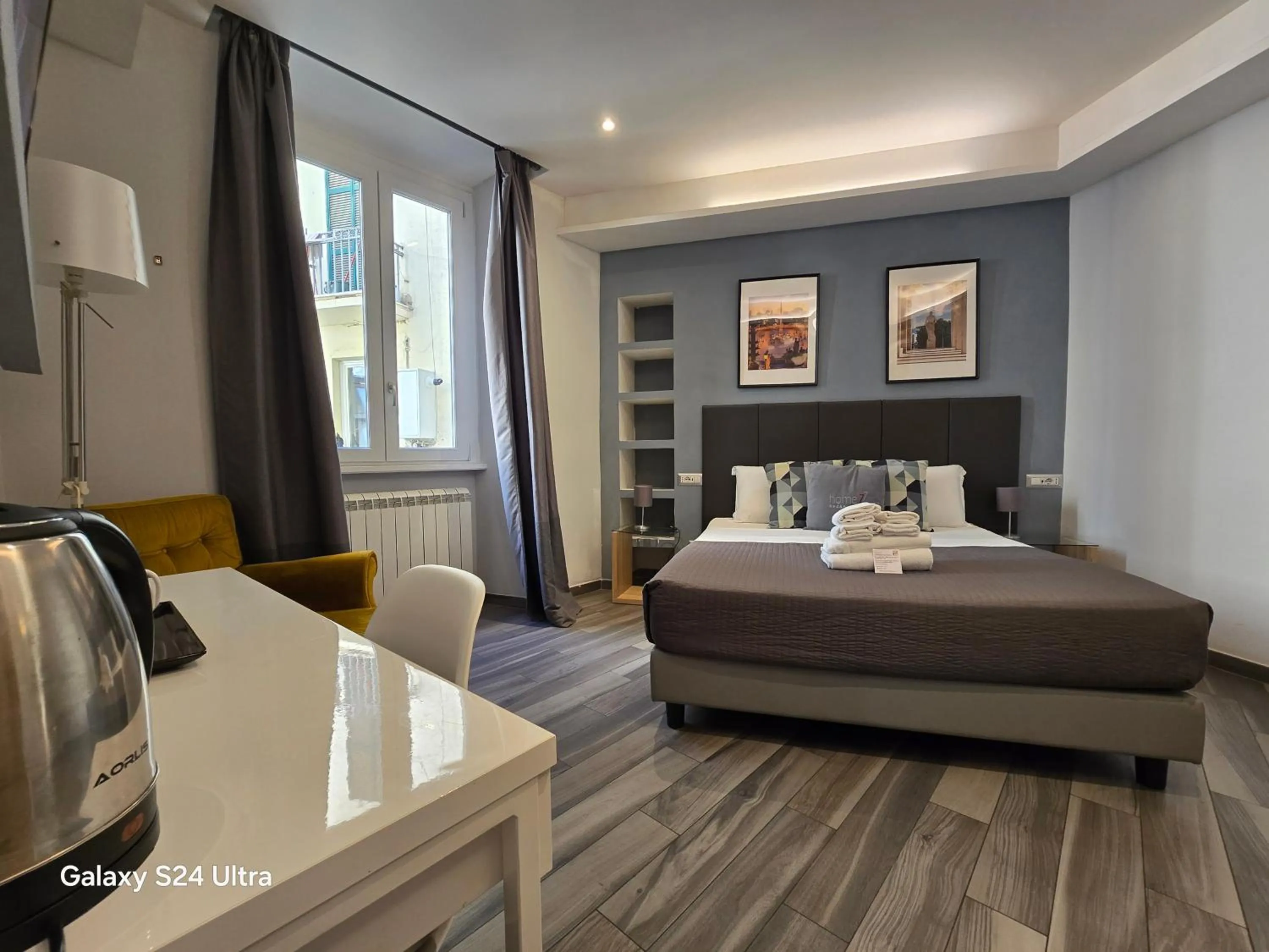 Bedroom, Bed in B&B Home 77