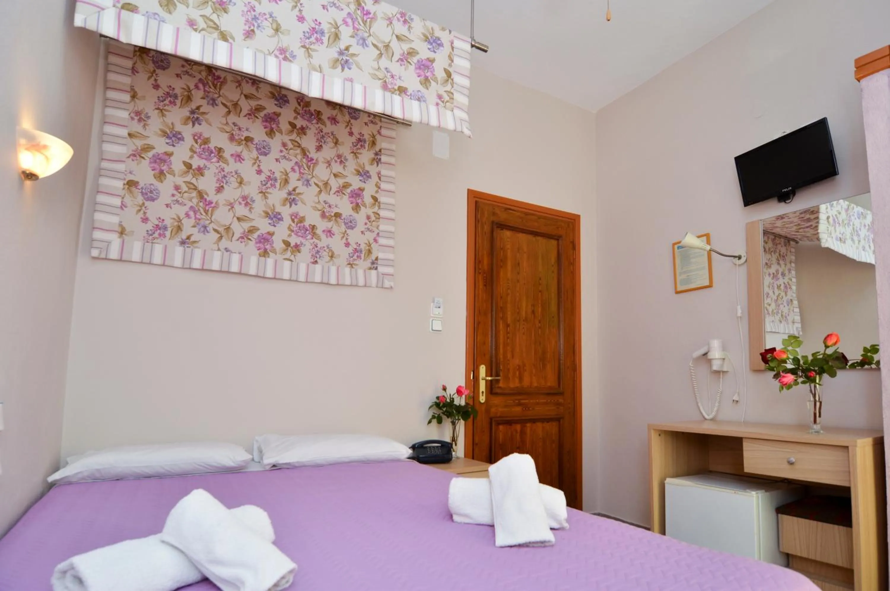 Photo of the whole room, Bed in Agali Hotel