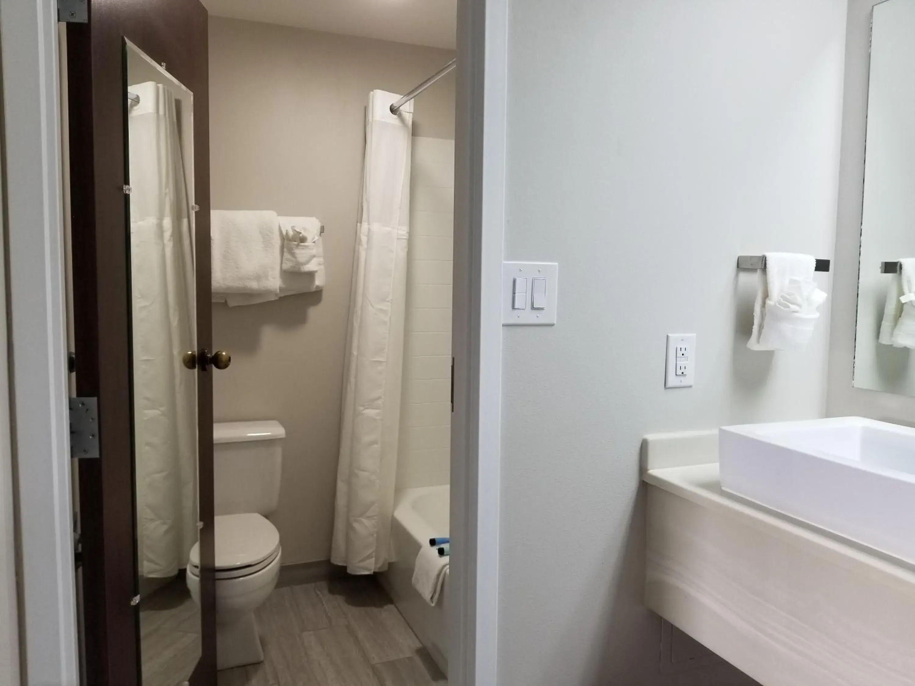 Bathroom in The Bradford Hotel, Ascend Hotel Collection