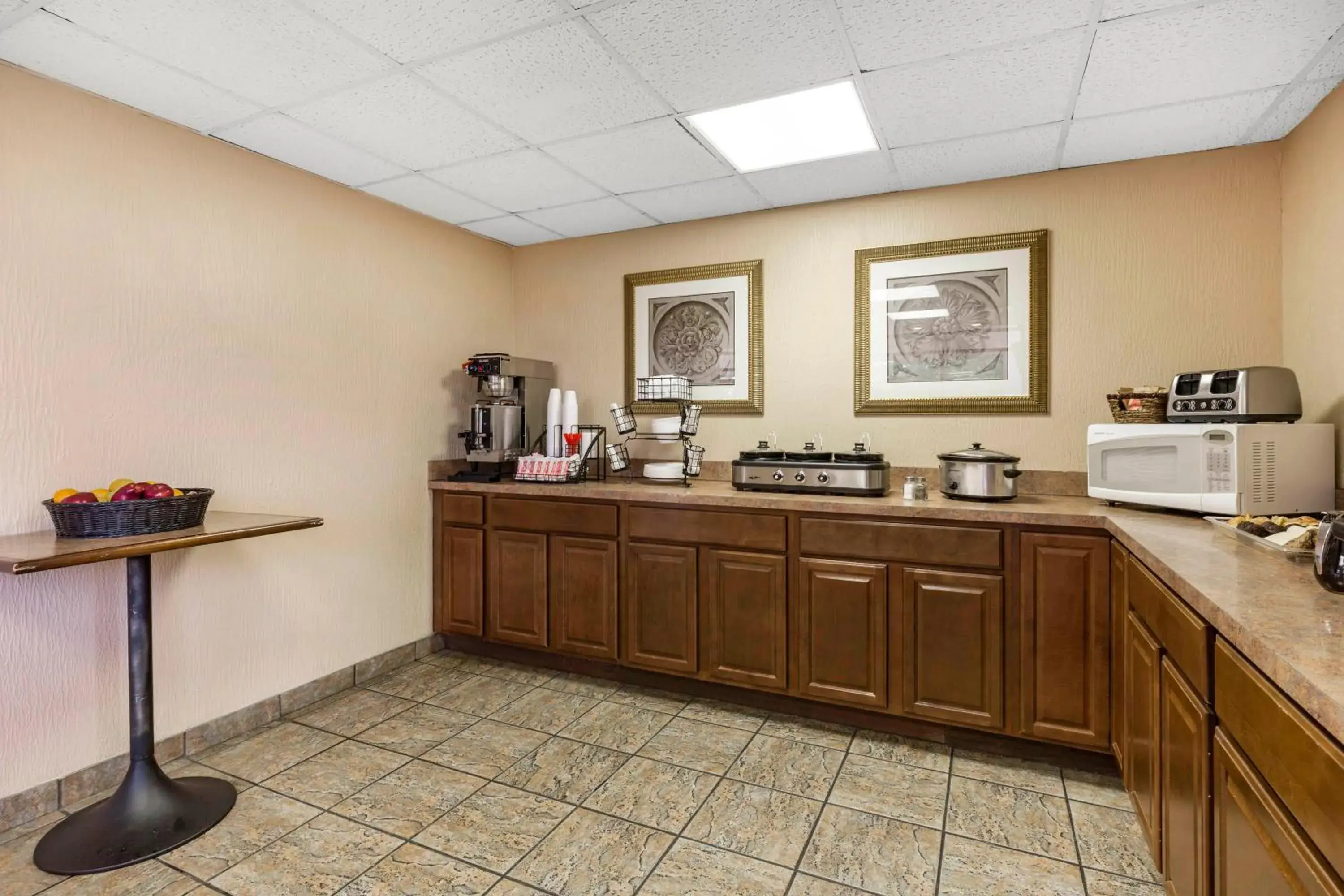 Food close-up, Kitchen/Kitchenette in The Bradford Hotel, Ascend Hotel Collection