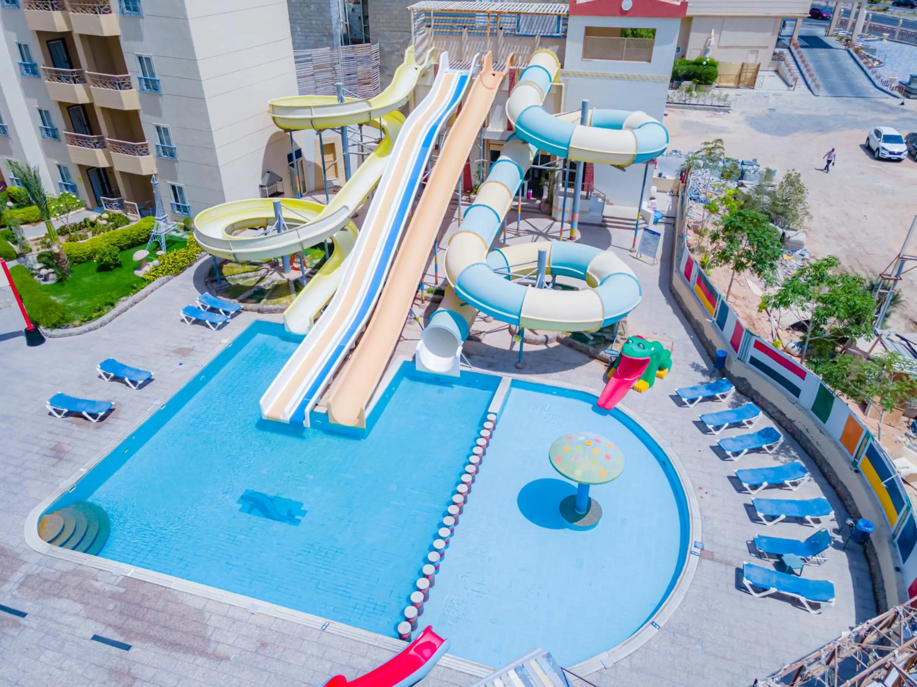 Sphinx Aqua Park Beach Resort