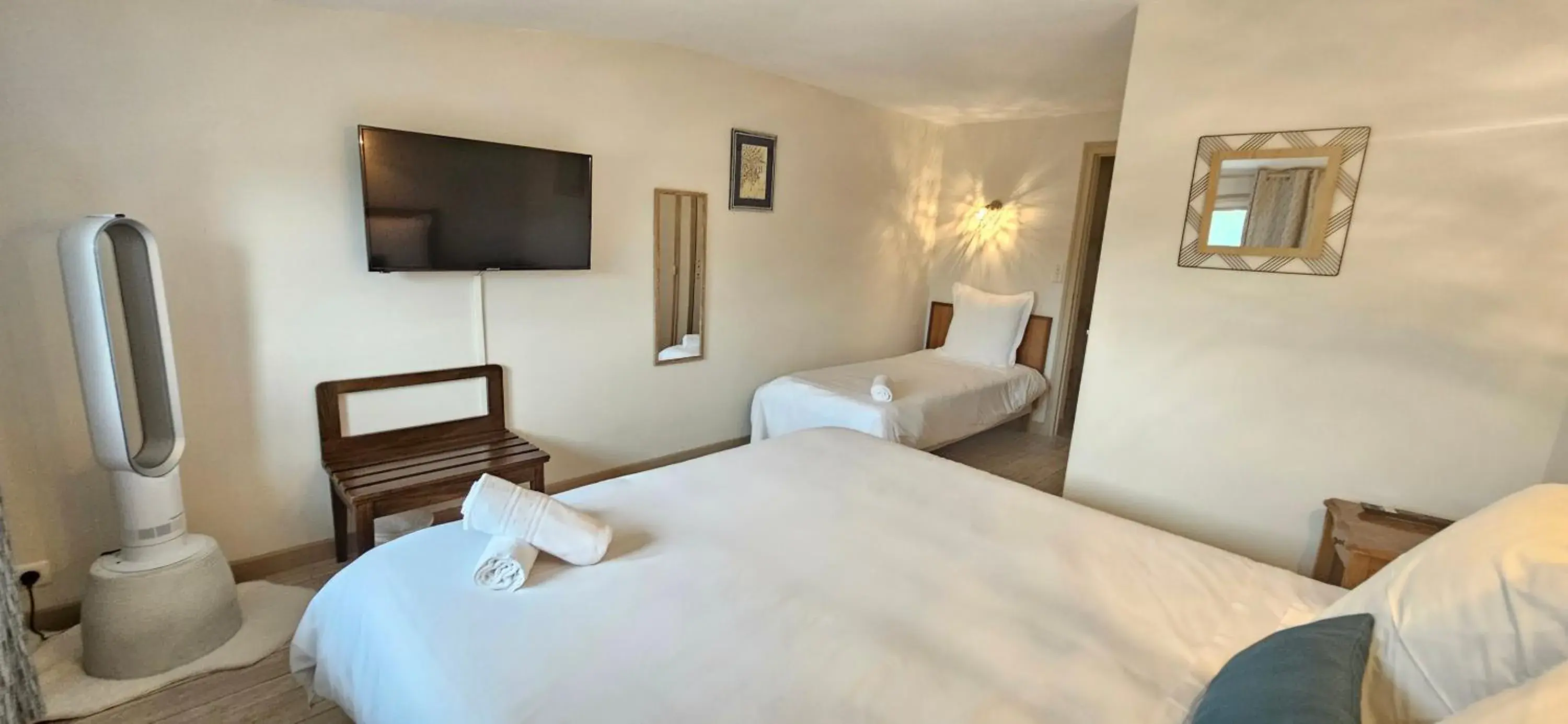 Triple Room in Source de la Vallée Triple Room in Source de la Vallée