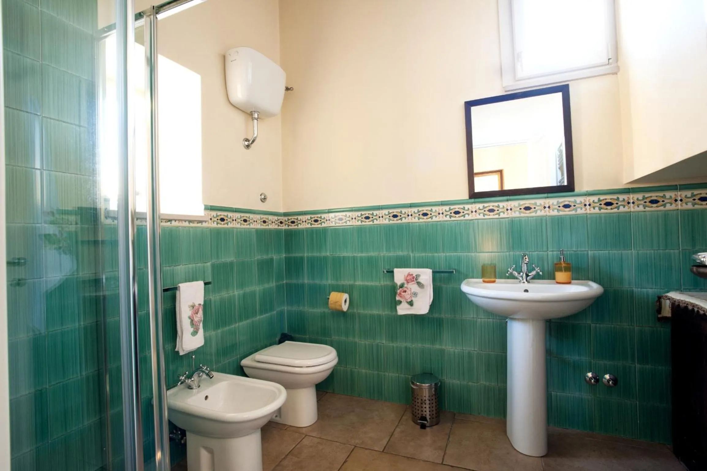 On site in VinsLounge Suite