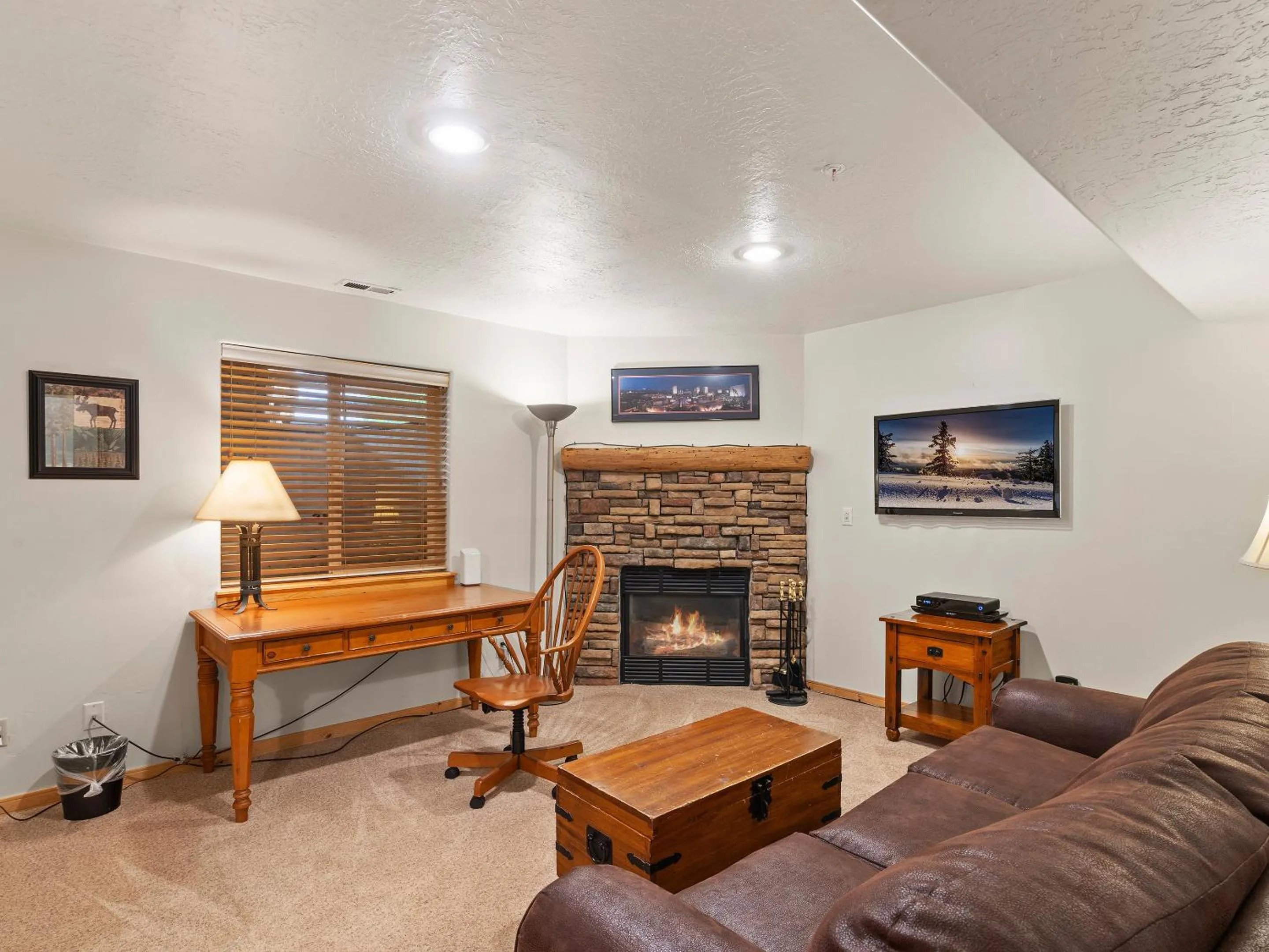 TV and multimedia in Bear Hollow Village by All Seasons Resort Lodging