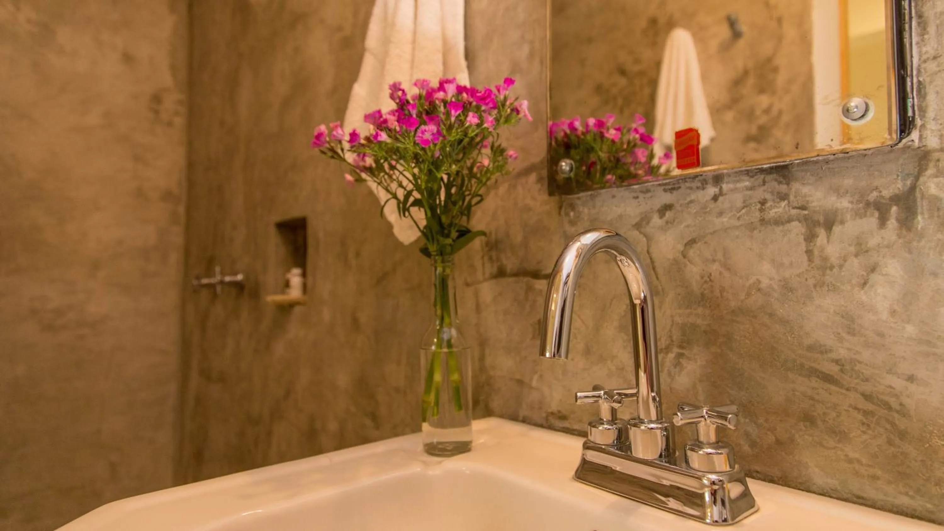 Bathroom in Agrado Guest House