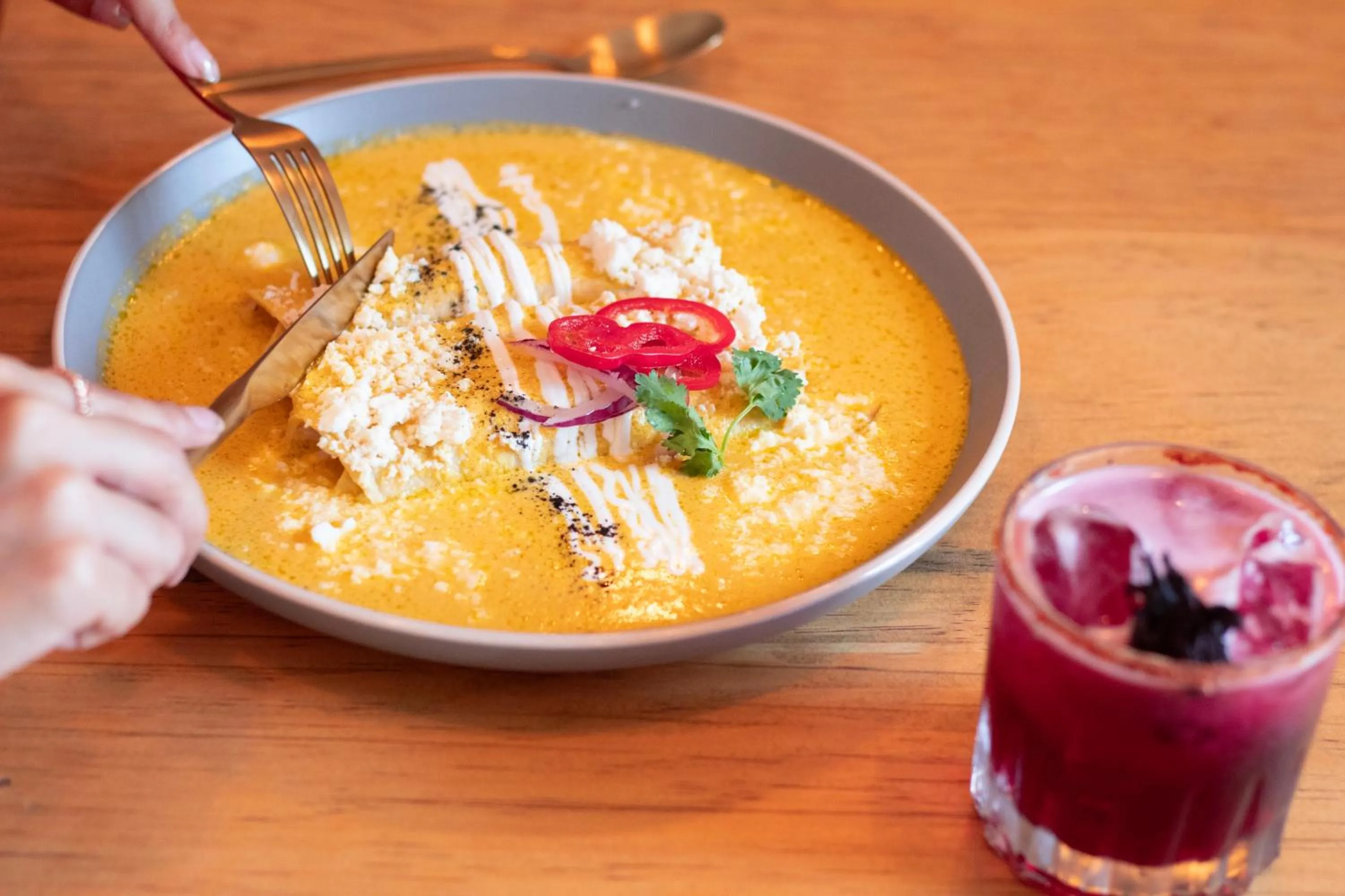 Restaurant/places to eat in Agrado Guest House