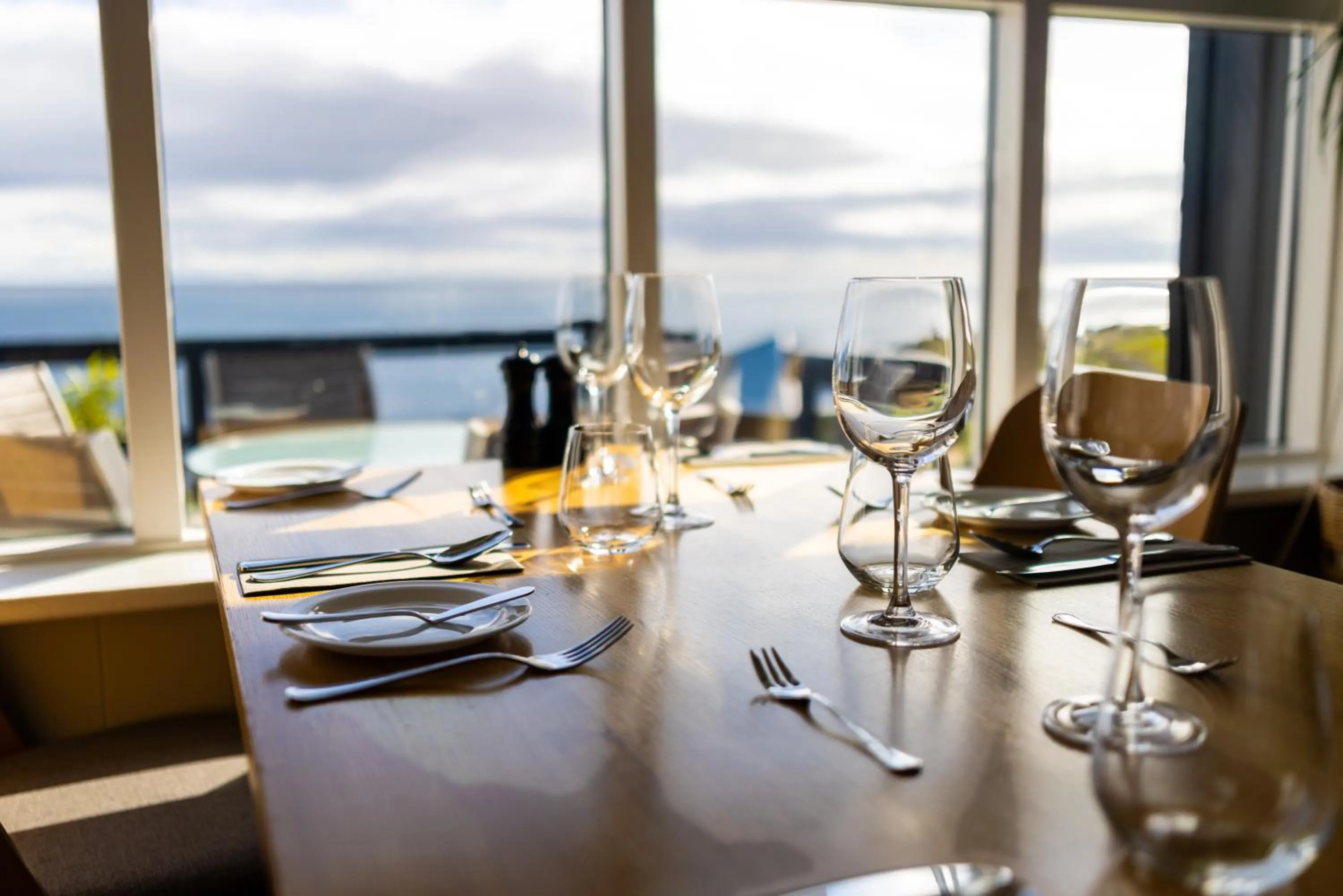 Restaurant/places to eat in Fosshotel Hellnar