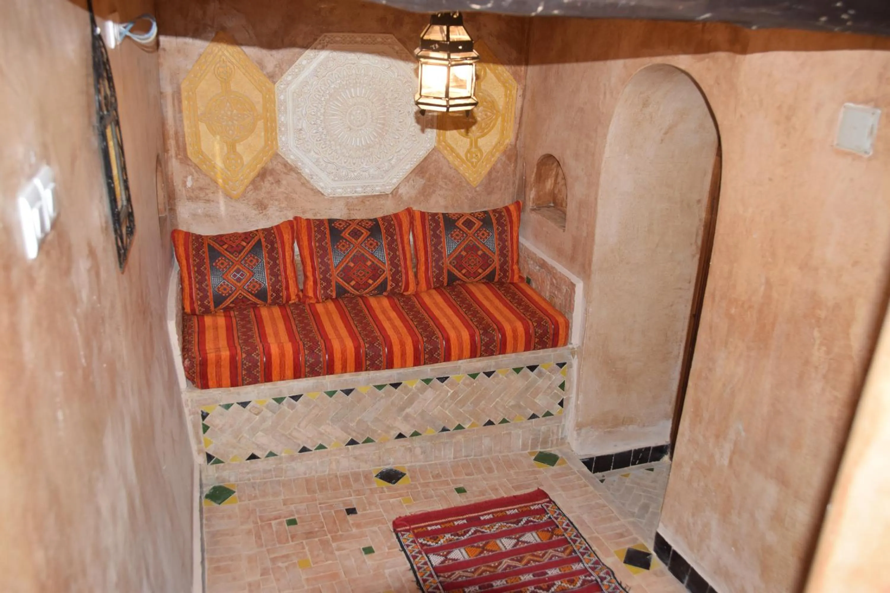 Decorative detail, Bed in Kasbah Assafar