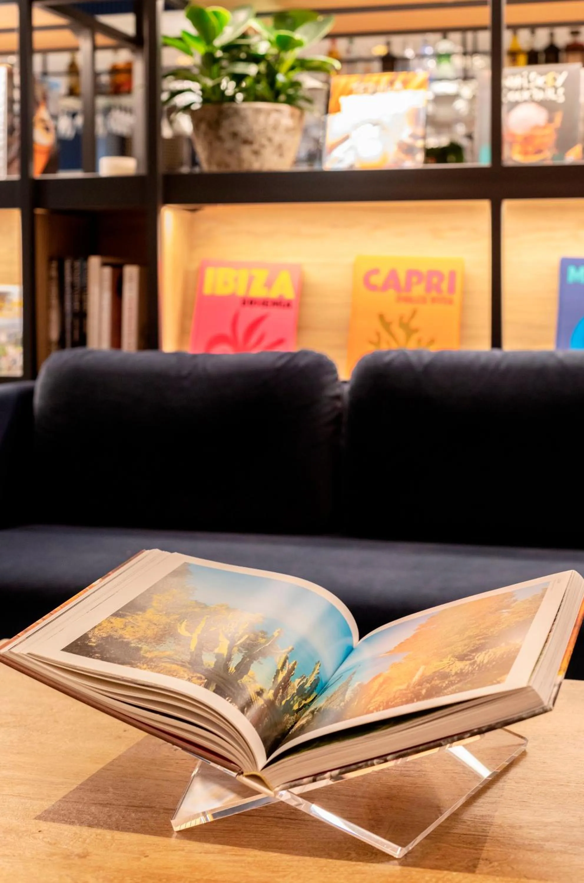 Living room in INNSiDE by Meliá Berlin Mitte