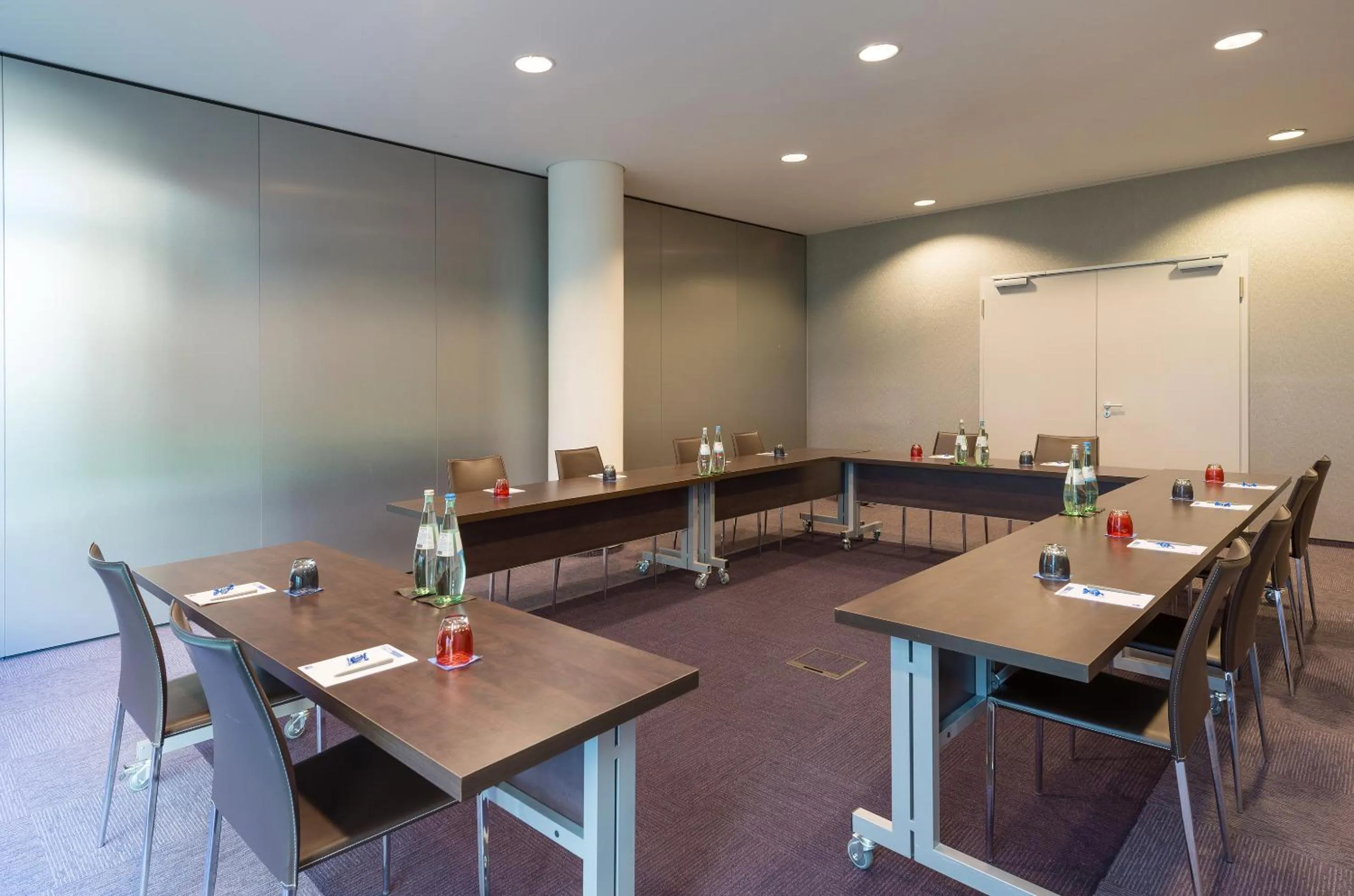 Living room in INNSiDE by Meliá Berlin Mitte