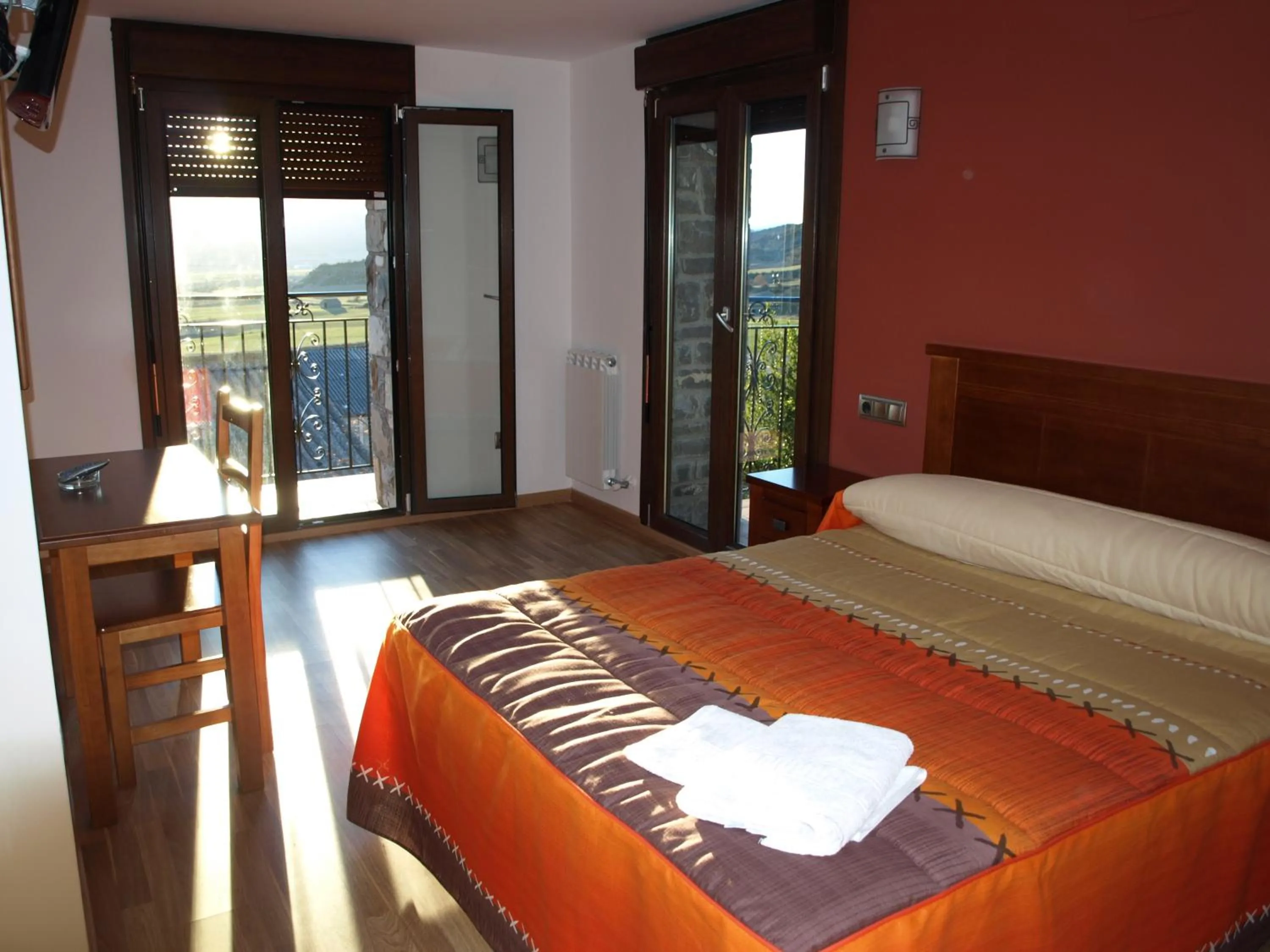 Decorative detail, Bed in El Churrón