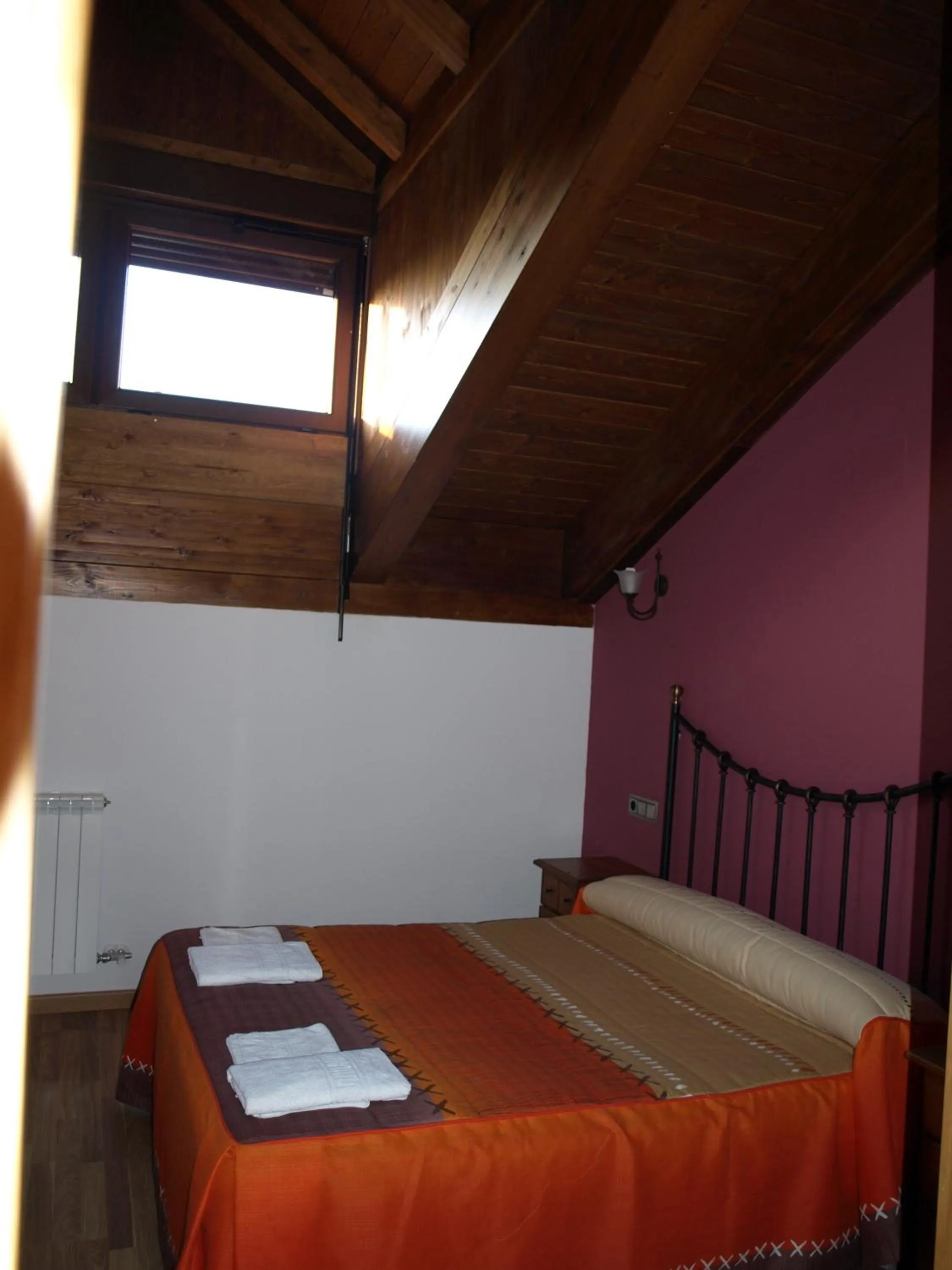 Decorative detail, Bed in El Churrón