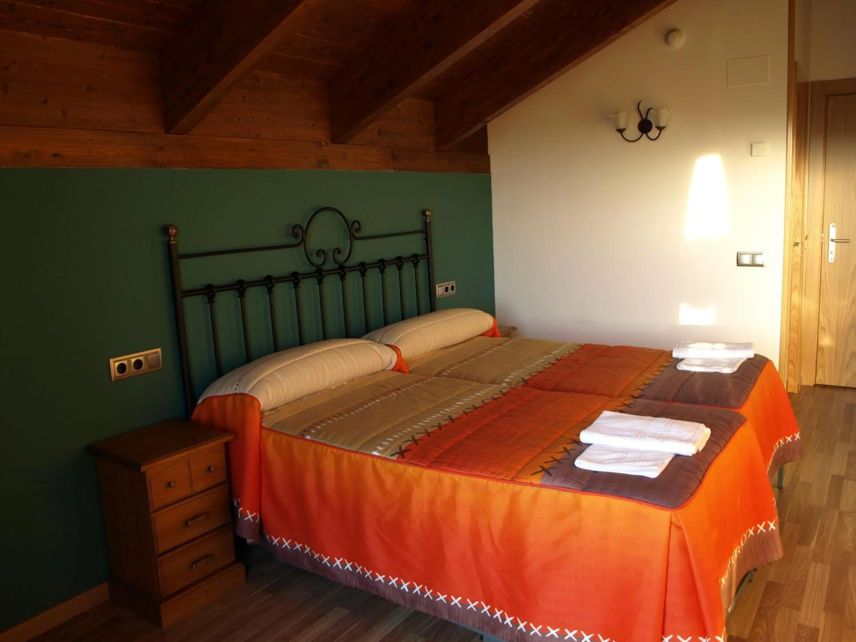 Decorative detail, Bed in El Churrón