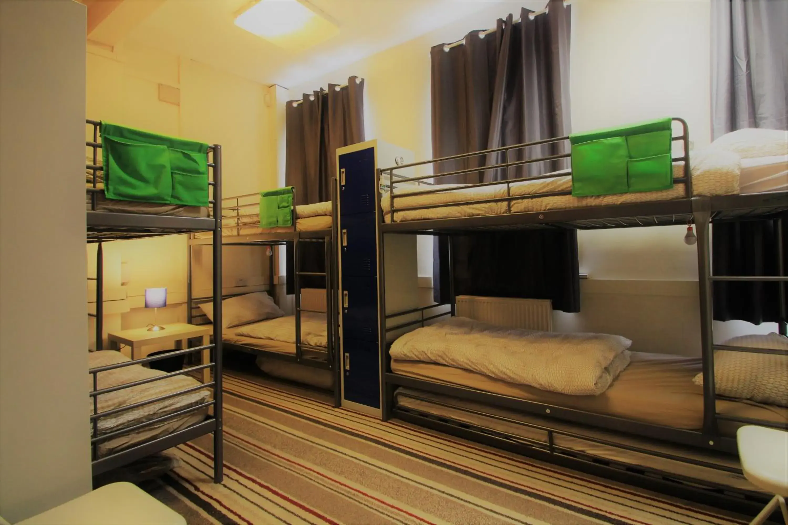 Bed in 6-Bed Male Dormitory Room in Hull Trinity Backpackers Bed in 6-Bed Male Dormitory Room in Hull Trinity Backpackers