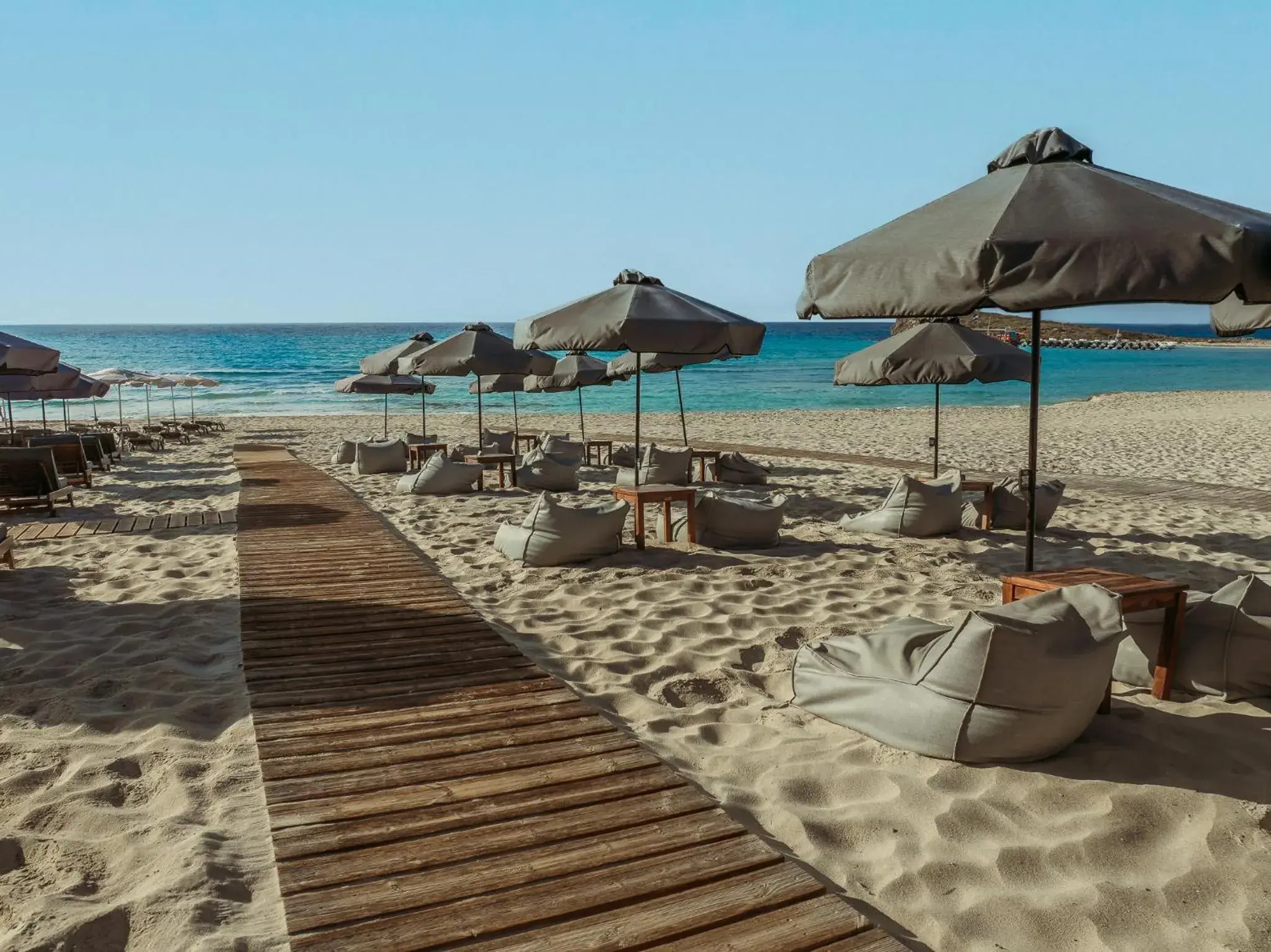 Restaurant/places to eat in Nissi Beach Resort Restaurant/places to eat in Nissi Beach Resort