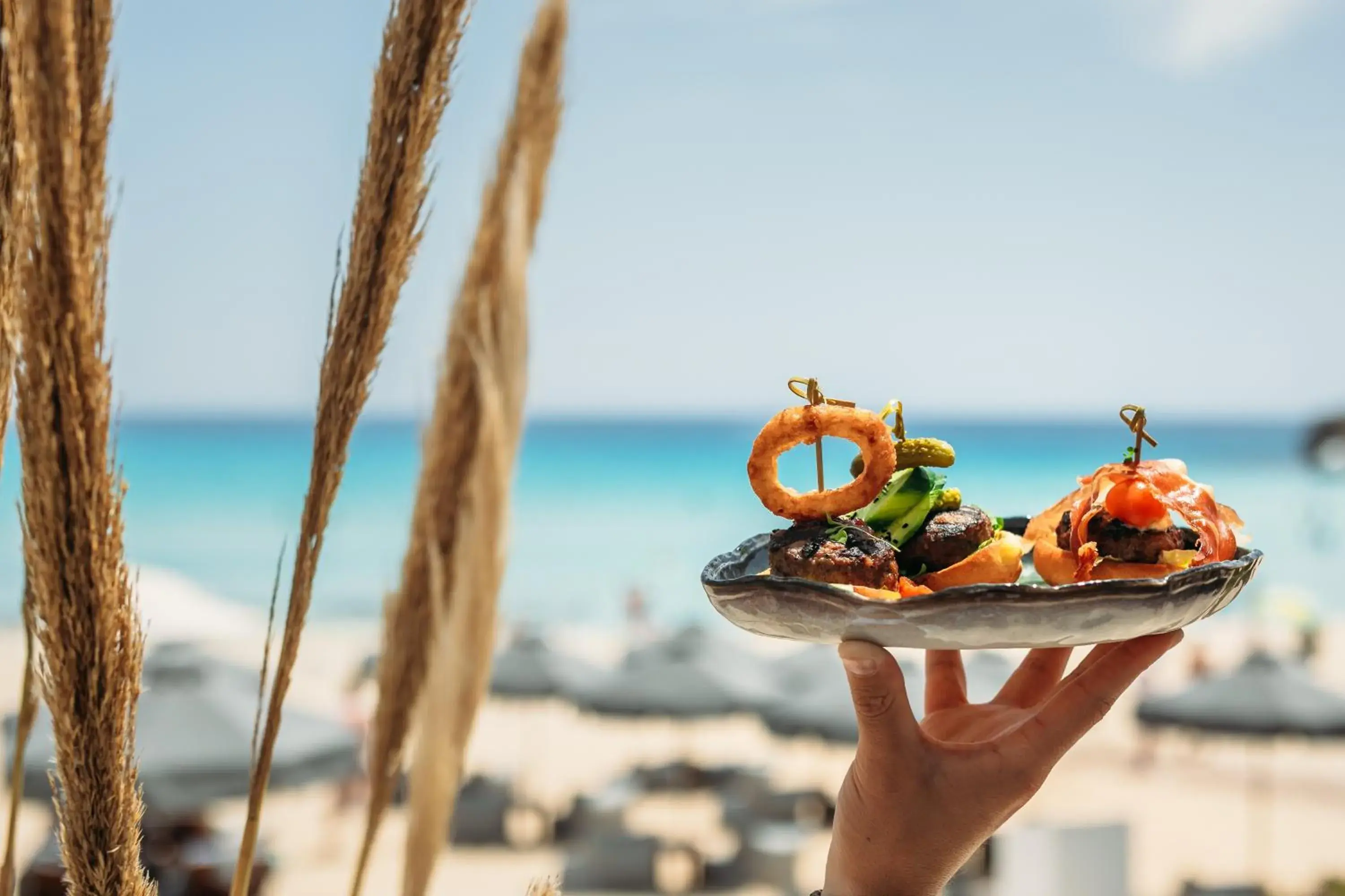 Restaurant/places to eat in Nissi Beach Resort