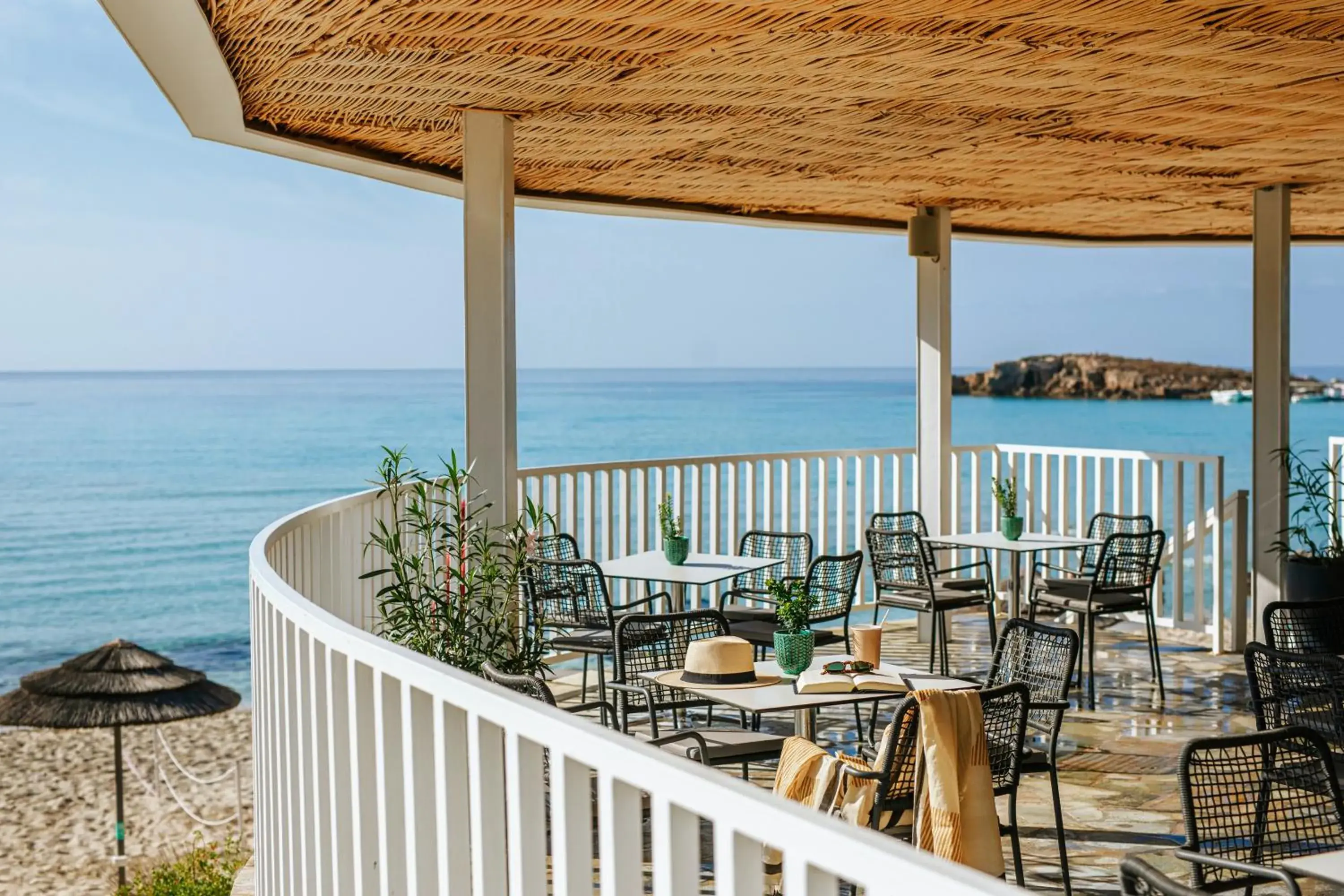 Restaurant/places to eat in Nissi Beach Resort Restaurant/places to eat in Nissi Beach Resort