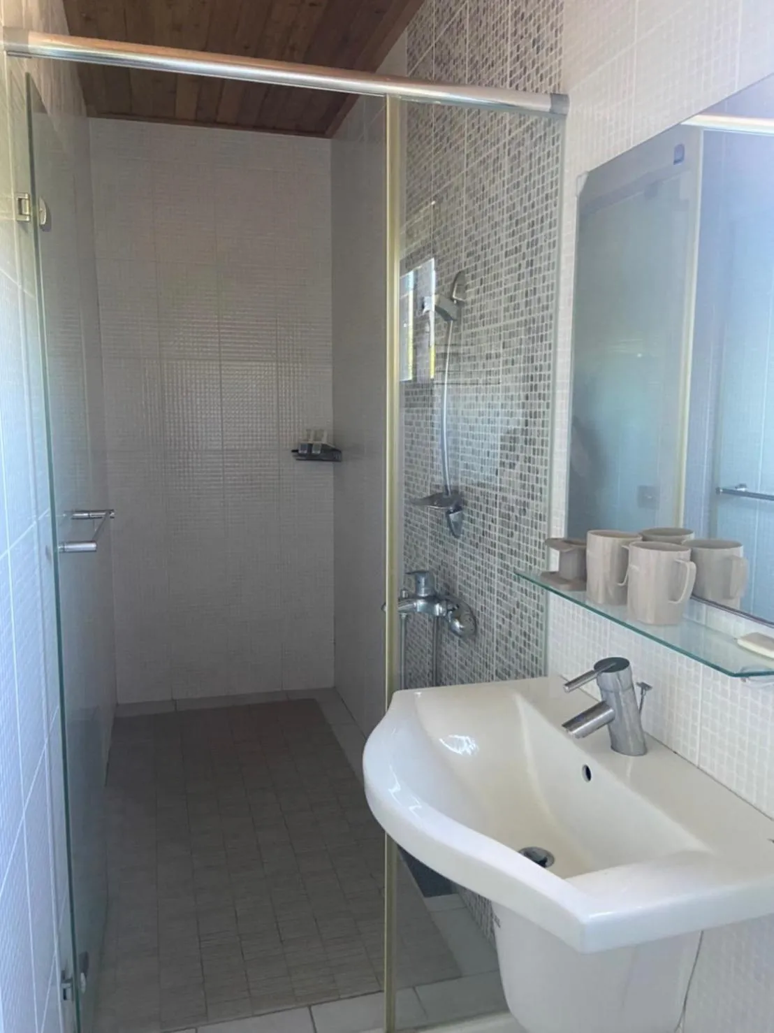 Bathroom in Sailing Inn