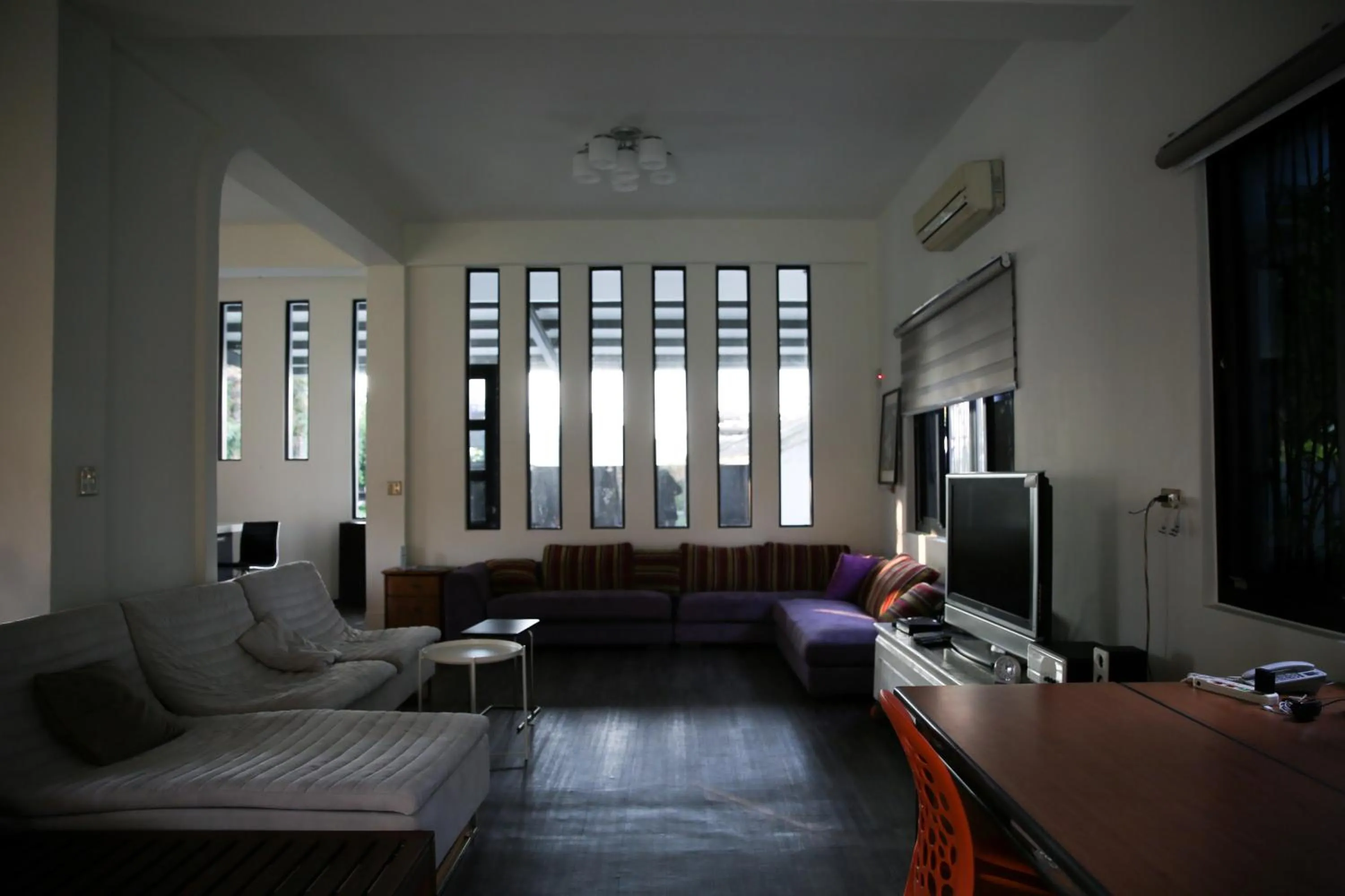 Communal lounge/ TV room in Sailing Inn
