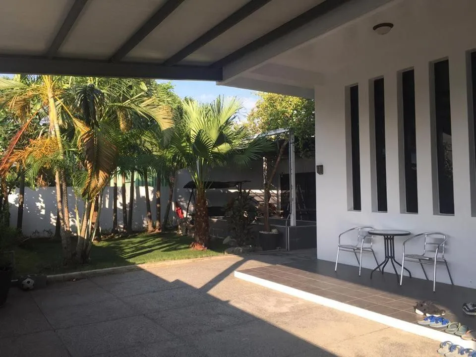 Property building in Sailing Inn