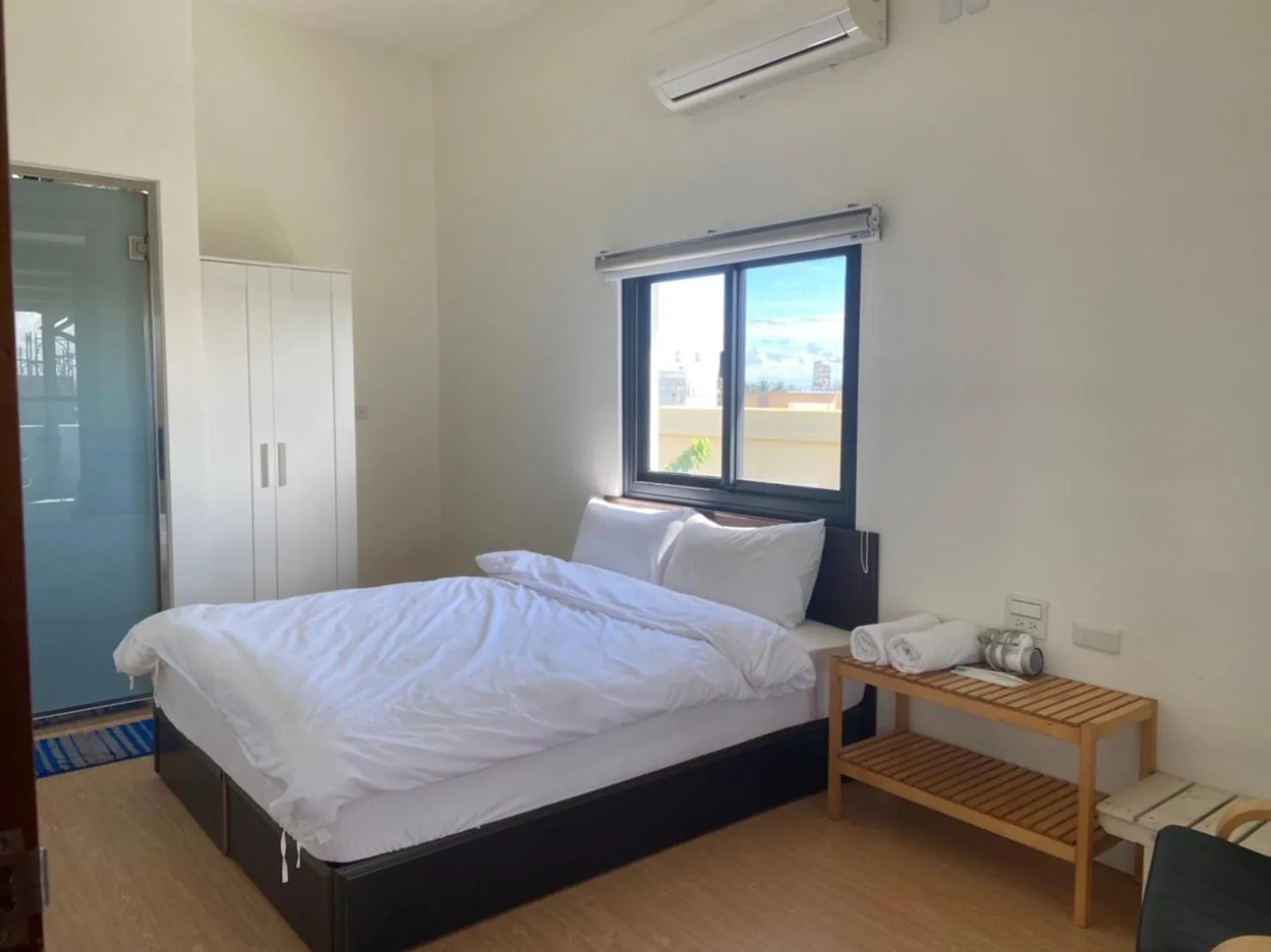 Bedroom in Sailing Inn