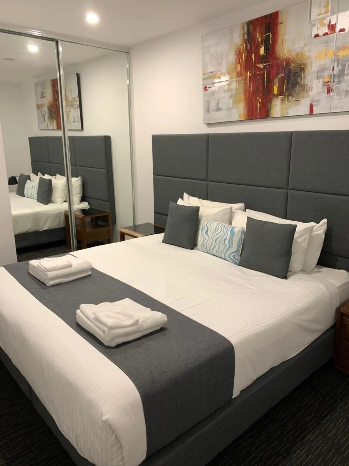 Bedroom, Bed in The Palms Apartments