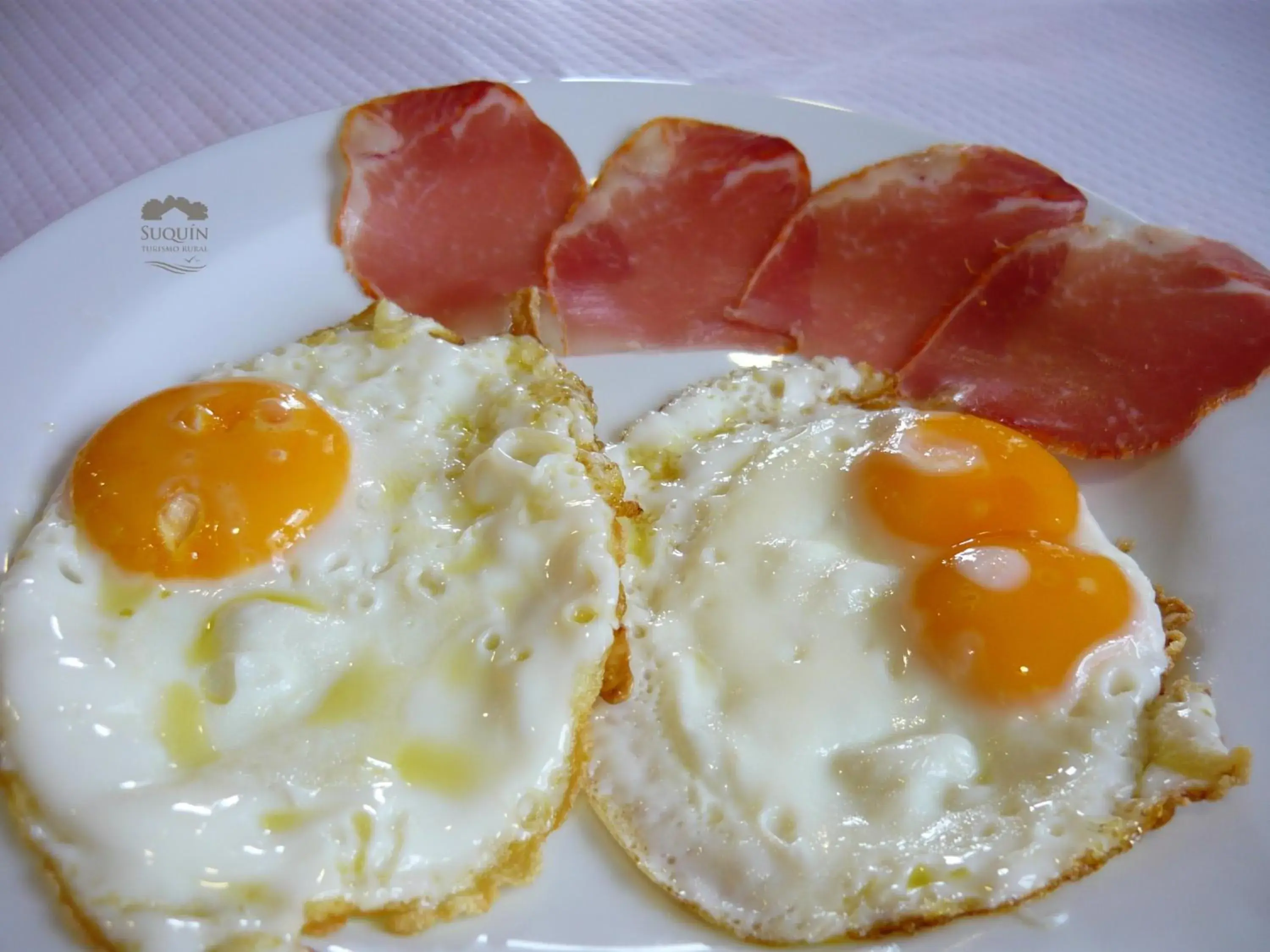 Food and drinks in Hotel Rural Suquin Food and drinks in Hotel Rural Suquin