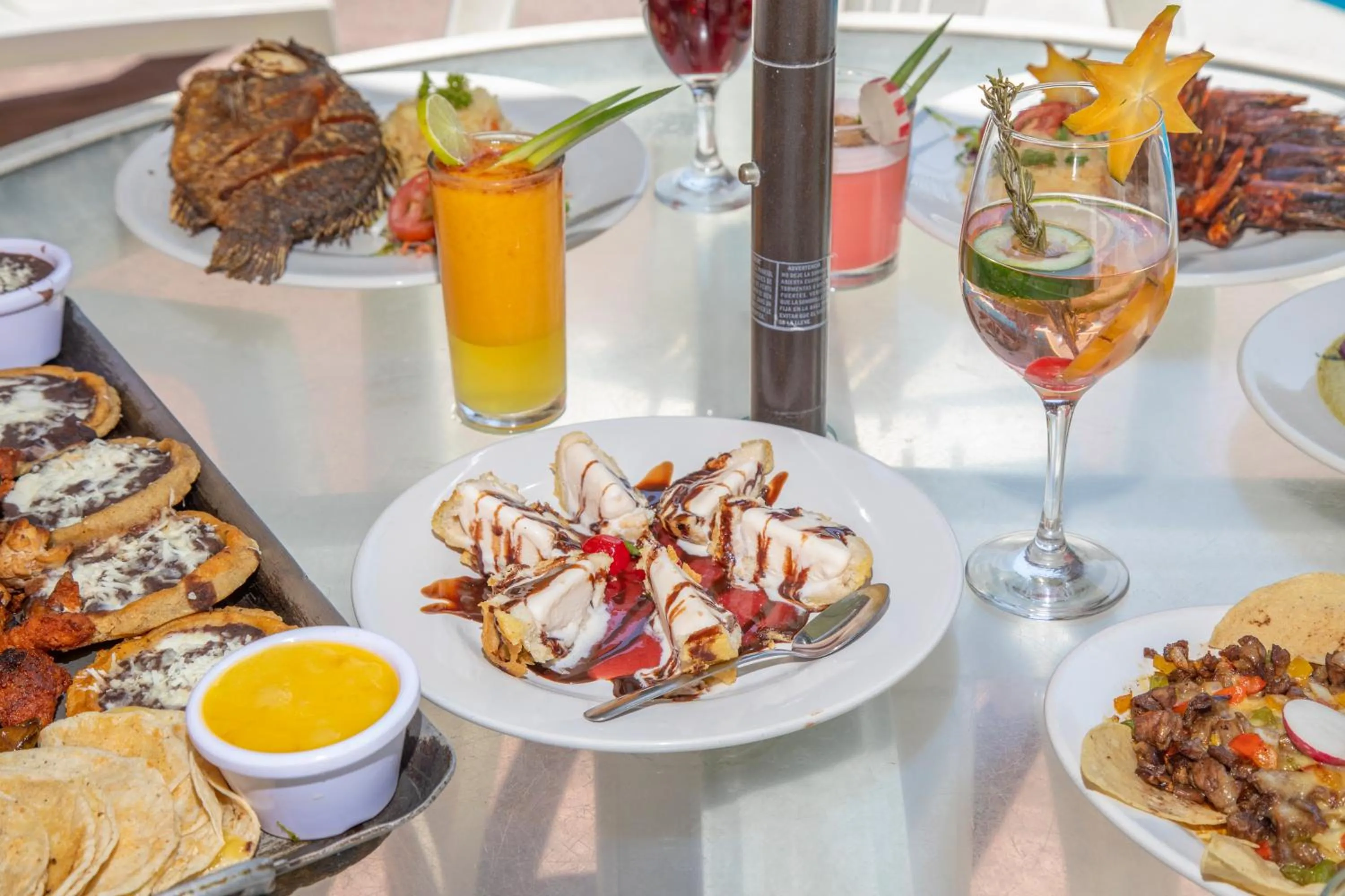 Restaurant/places to eat in Hotel Hacienda María Eugenia Acapulco