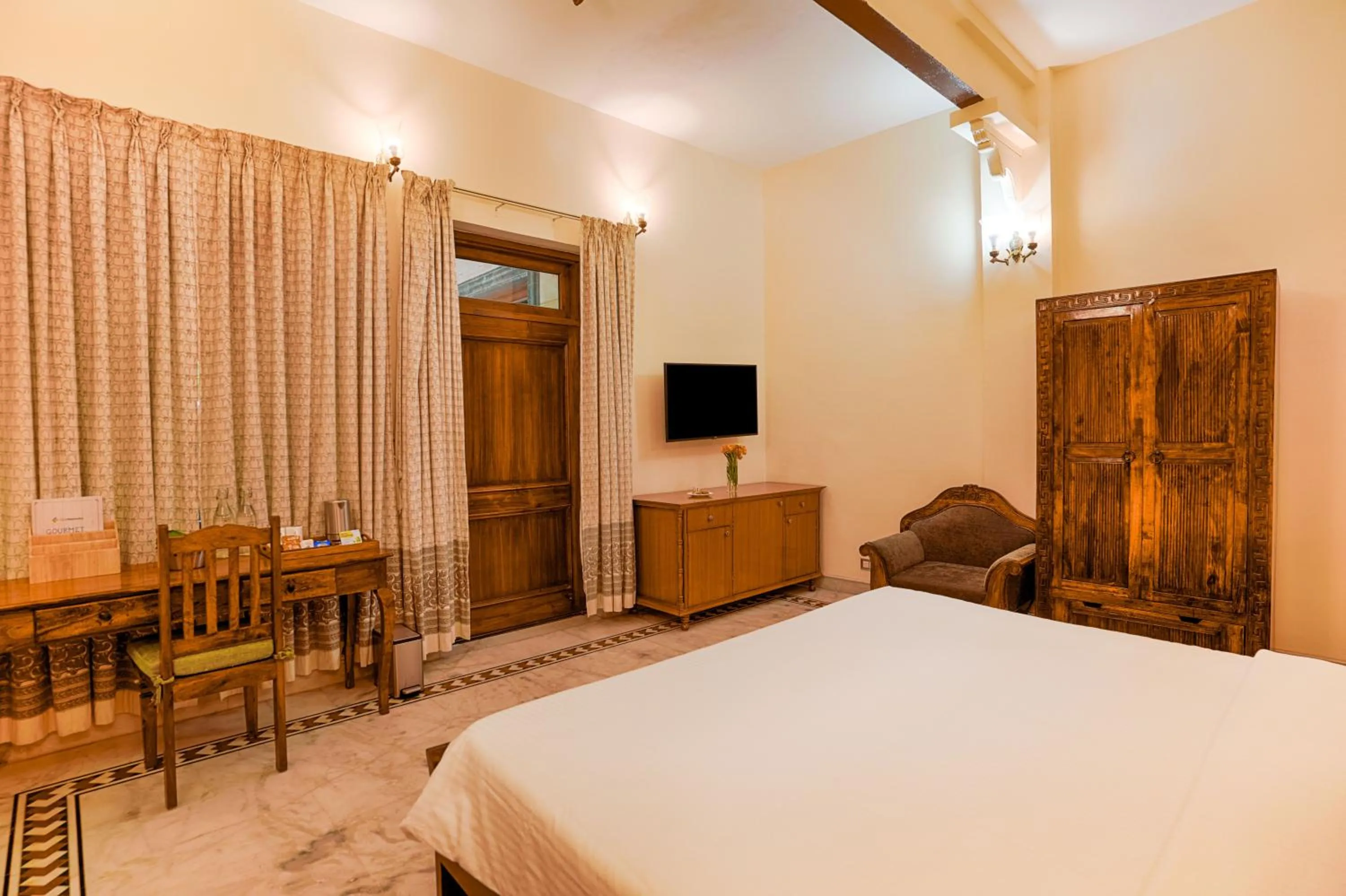Bed in Club Mahindra Bharatpur
