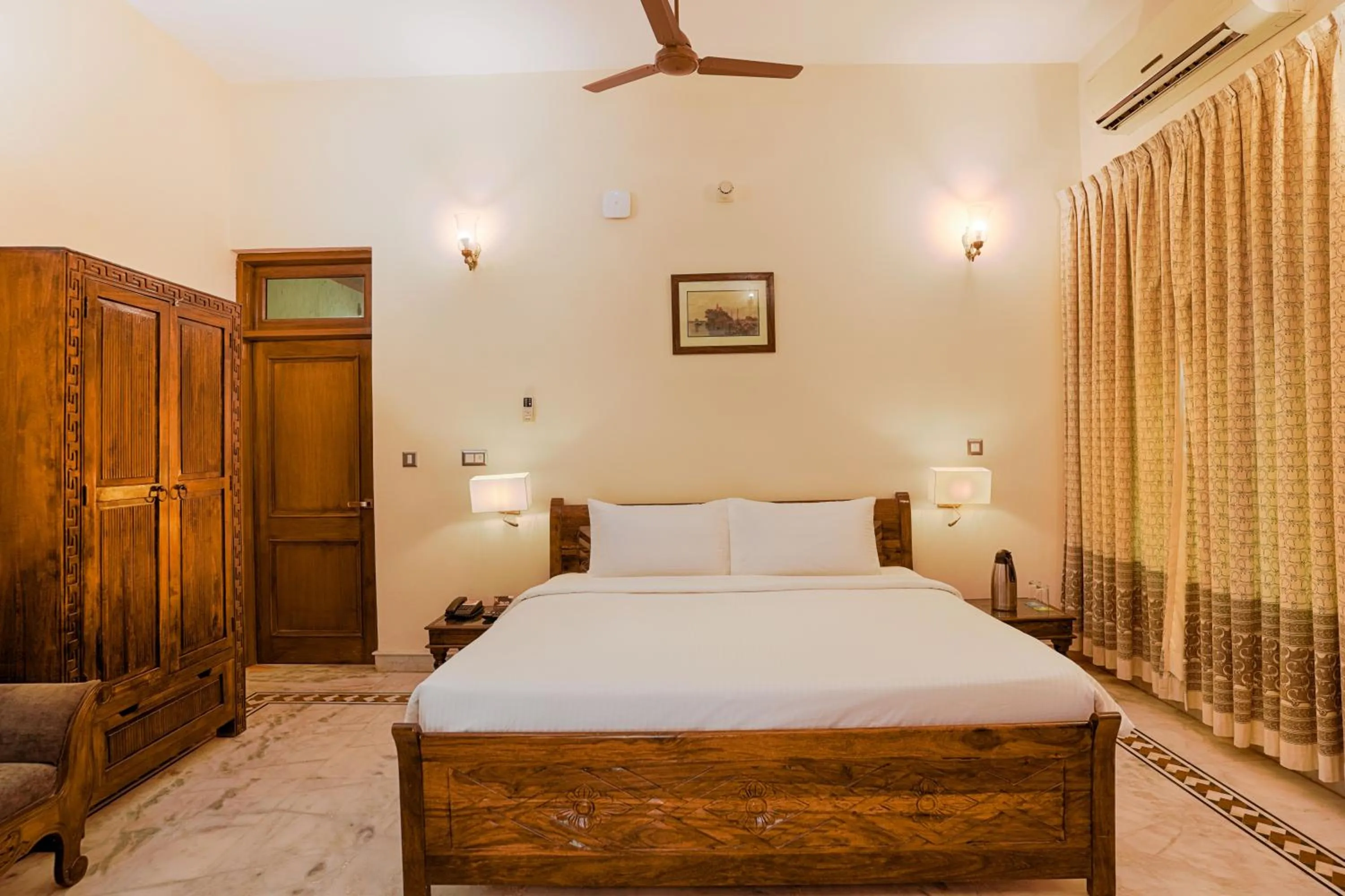 Bed in Club Mahindra Bharatpur