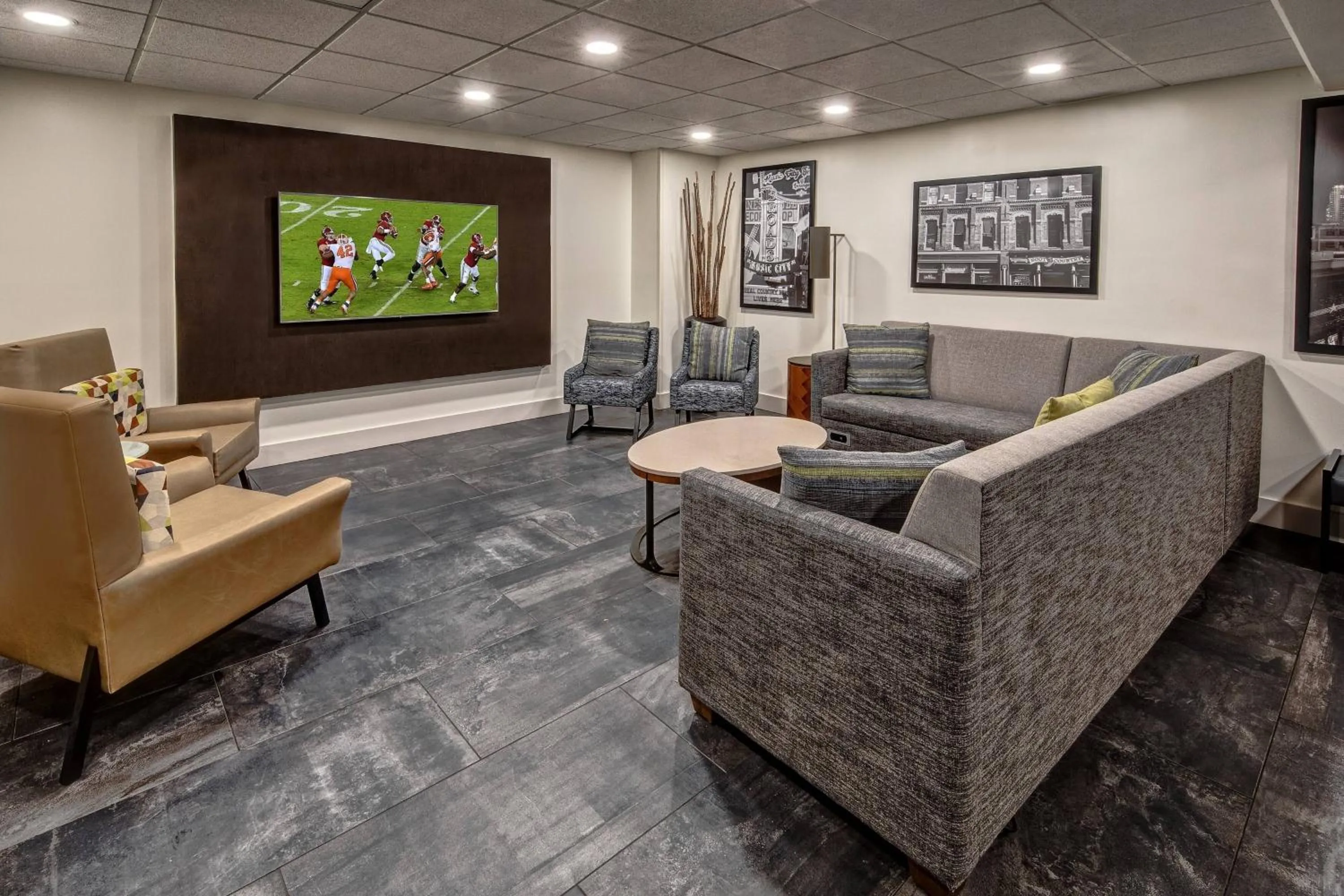Lobby or reception in Courtyard by Marriott Nashville Vanderbilt West End