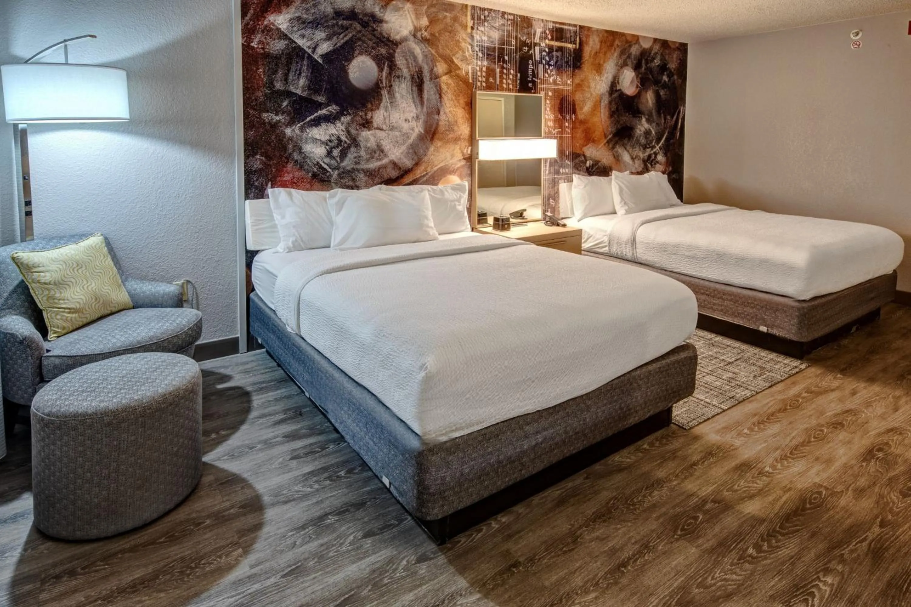 Photo of the whole room, Bed in Courtyard by Marriott Nashville Vanderbilt West End